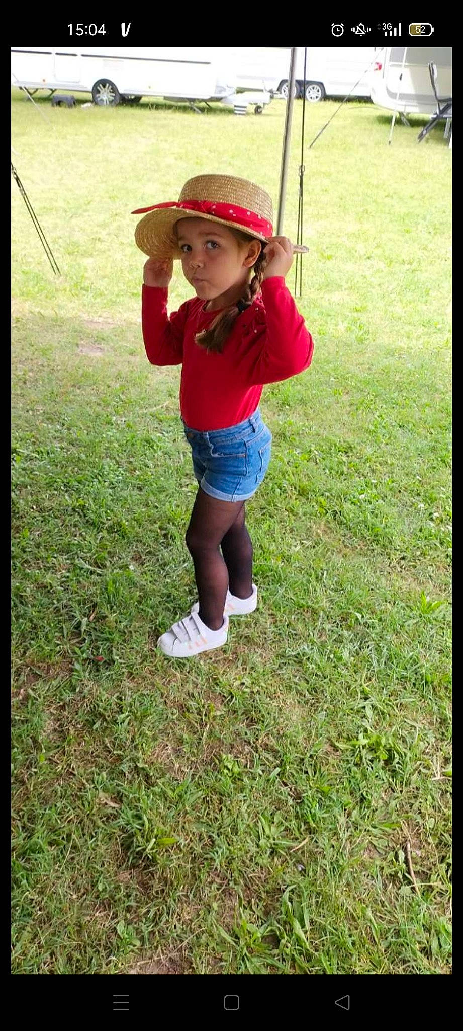 Molly a rejoint le concours — aidez-le/la à gagner de superbes lots ! baby, baby_toddler_clothing, child, fun, grass, grass_family, grassland, happy, hat, headwear, human_leg, lawn, leisure, people_in_nature, person, plant, playground, recreation, shorts, sun_hat