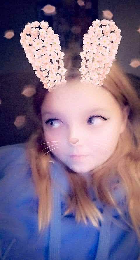 Heidi joined the competition — help win amazing prizes! beauty, crown, ear, eye, fashion_accessory, fur, hair, hair_accessory, head, headgear, headpiece, lady, person, photography