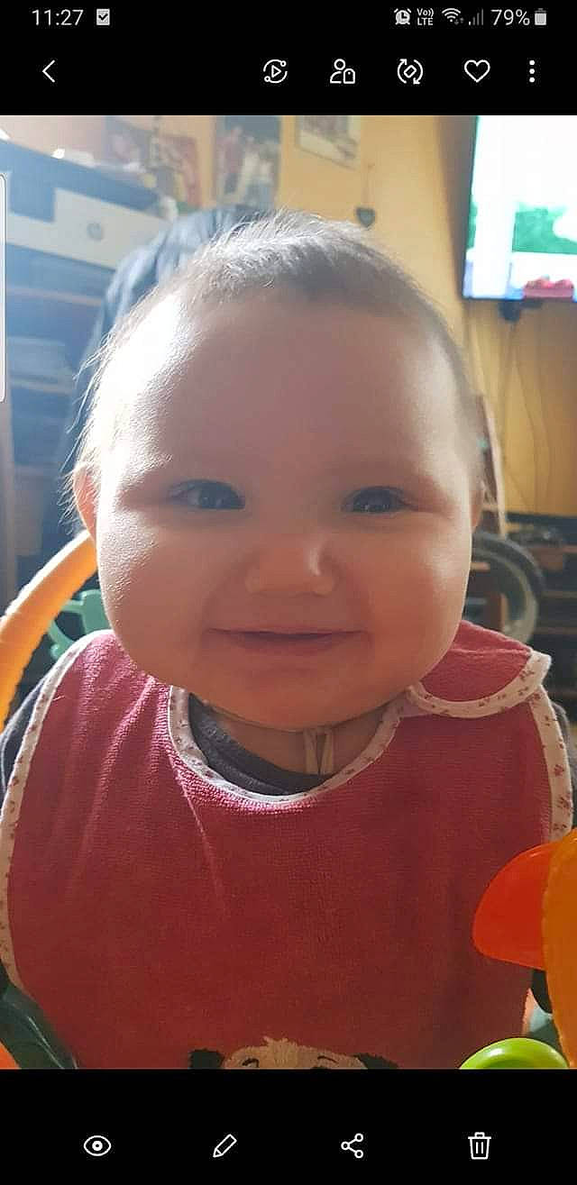 Mylana participe au concours pour gagner de l'argent avec cette photo : baby, baby_toddler_clothing, cheek, ear, eyebrow, eyelash, forehead, fun, hairstyle, happy, head, iris, joy, lip, mouth, nose, person, skin, sleeve, smile