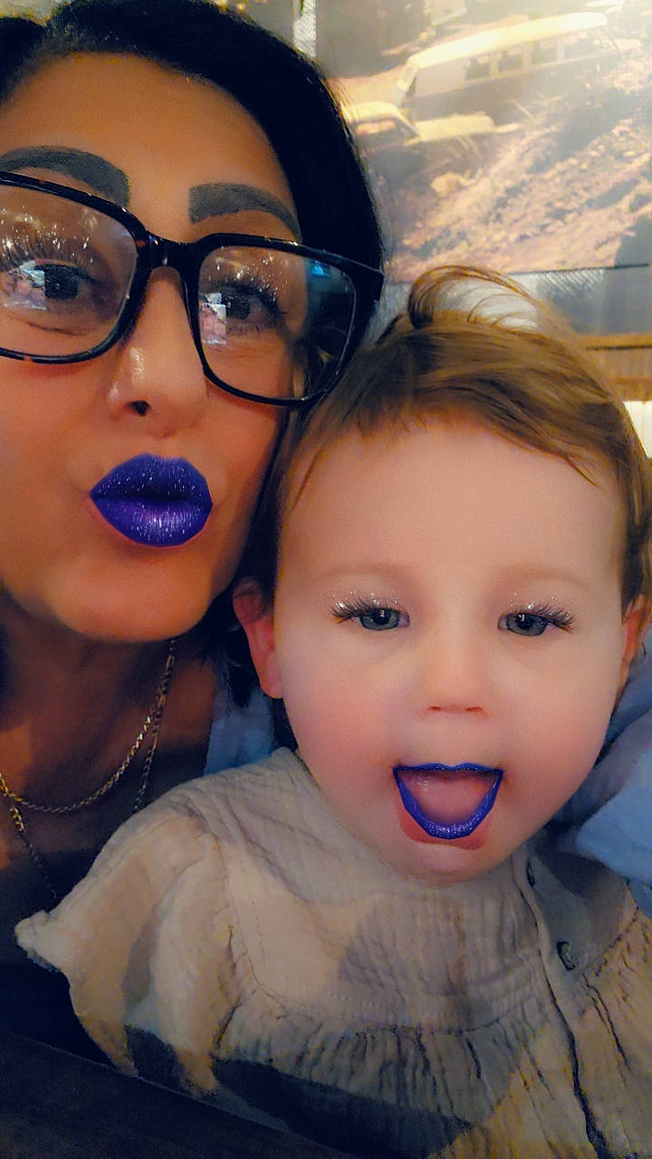 Devyn is registered to the contest to win money with this photo: cheek, chin, eye, eyebrow, eyelash, eyewear, face, facial_expression, flash_photography, gesture, glasses, happy, hat, iris, lip, mouth, nose, organ, person, skin