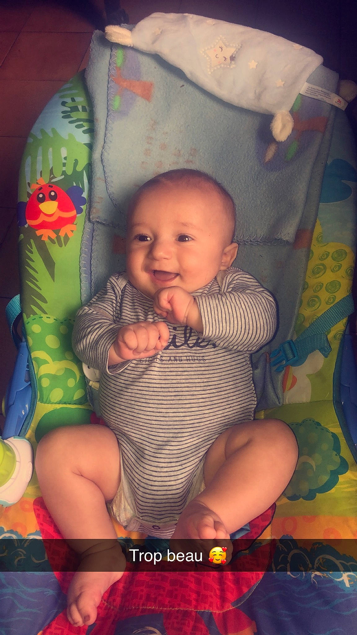 Tyago participe au concours pour gagner de l'argent avec cette photo : arm, baby, baby_products, cheek, child, fun, nose, person, photo_caption, product, skin, sleep, toddler