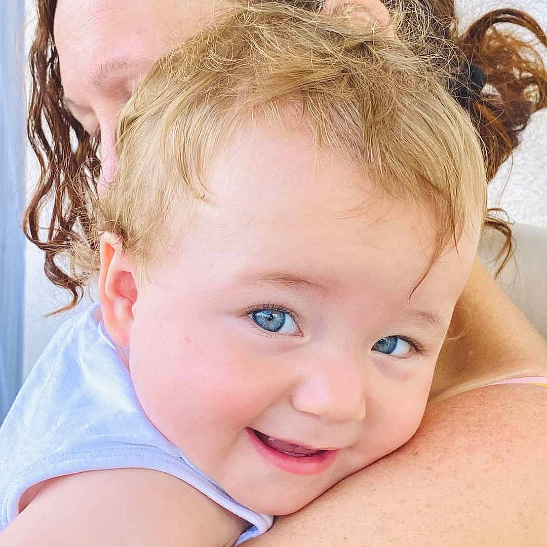 Elya a rejoint le concours — aidez-le/la à gagner de superbes lots ! baby, beauty, blond, cheek, child, chin, close_up, ear, eye, eyebrow, face, facial_expression, forehead, hair, hairstyle, head, joy, lip, nose, person