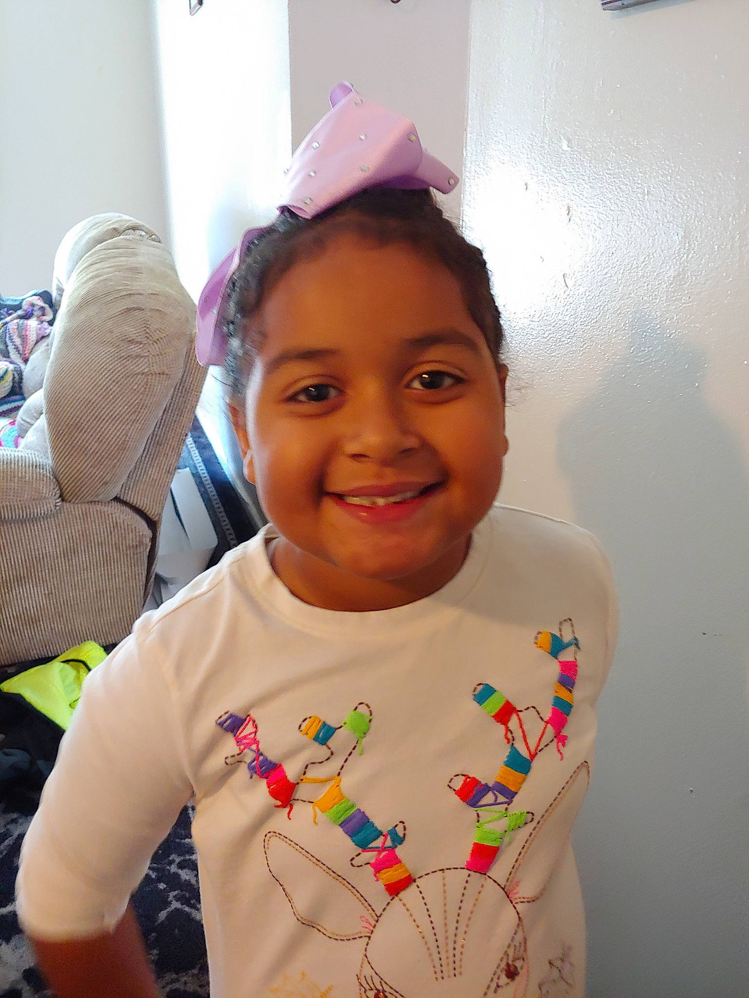 Addisyn is registered to the contest to win money with this photo: cheek, child, ear, face, fashion_accessory, forehead, hair_accessory, happy, head, headgear, joy, neck, people, person, pink, skin, smile, toddler, vacation