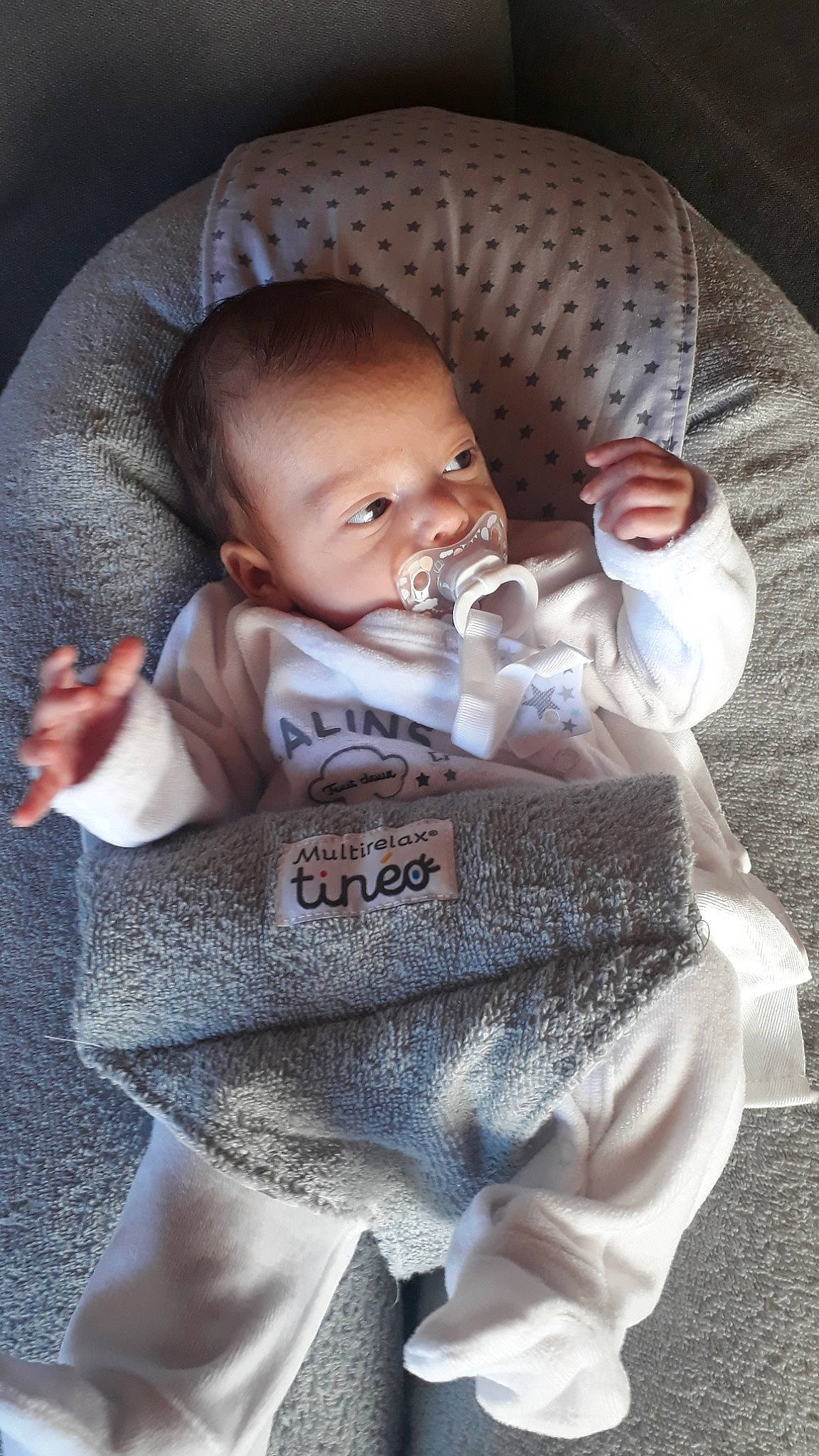 Liam a rejoint le concours — aidez-le/la à gagner de superbes lots ! baby, baby_products, cheek, child, person, product, sleep, toddler