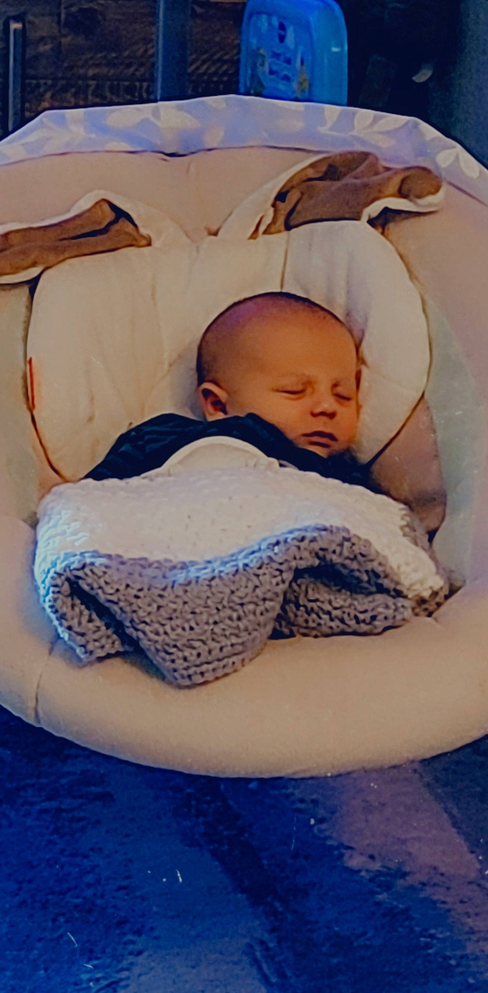 Brodie is registered to the contest to win money with this photo: baby, baby_products, baby_safety, baby_sleeping, baby_toddler_clothing, bedding, bedtime, blanket, child, comfort, hat, infant_bed, linens, nap, pattern, person, room, sitting, sleep, toddler