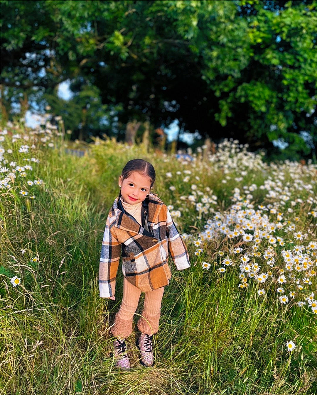Jacqueline is registered to the contest to win money with this photo: flower, grass, grass_family, grassland, happy, joy, landscape, lawn, leaf, meadow, natural_landscape, people_in_nature, person, petal, plaid, plant, prairie, street_fashion, summer, tartan