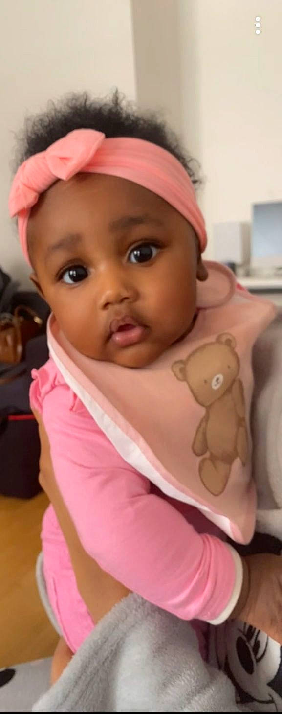 Amaya participe au concours pour gagner de l'argent avec cette photo : baby, baby_toddler_clothing, beauty, cap, cheek, child, ear, eyebrow, eyelash, face, finger, fun, happy, headgear, headwear, lip, mouth, nose, person, pink