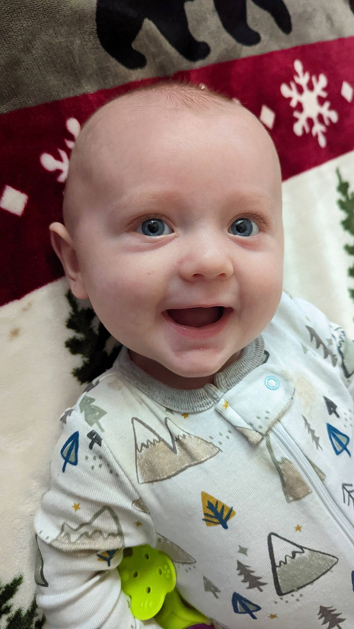 Forrest is registered to the contest to win money with this photo: baby, baby_toddler_clothing, cheek, child, chin, collar, eye, facial_expression, gesture, happy, military_person, military_uniform, person, product, skin, sleeve, smile, t_shirt, textile, toddler