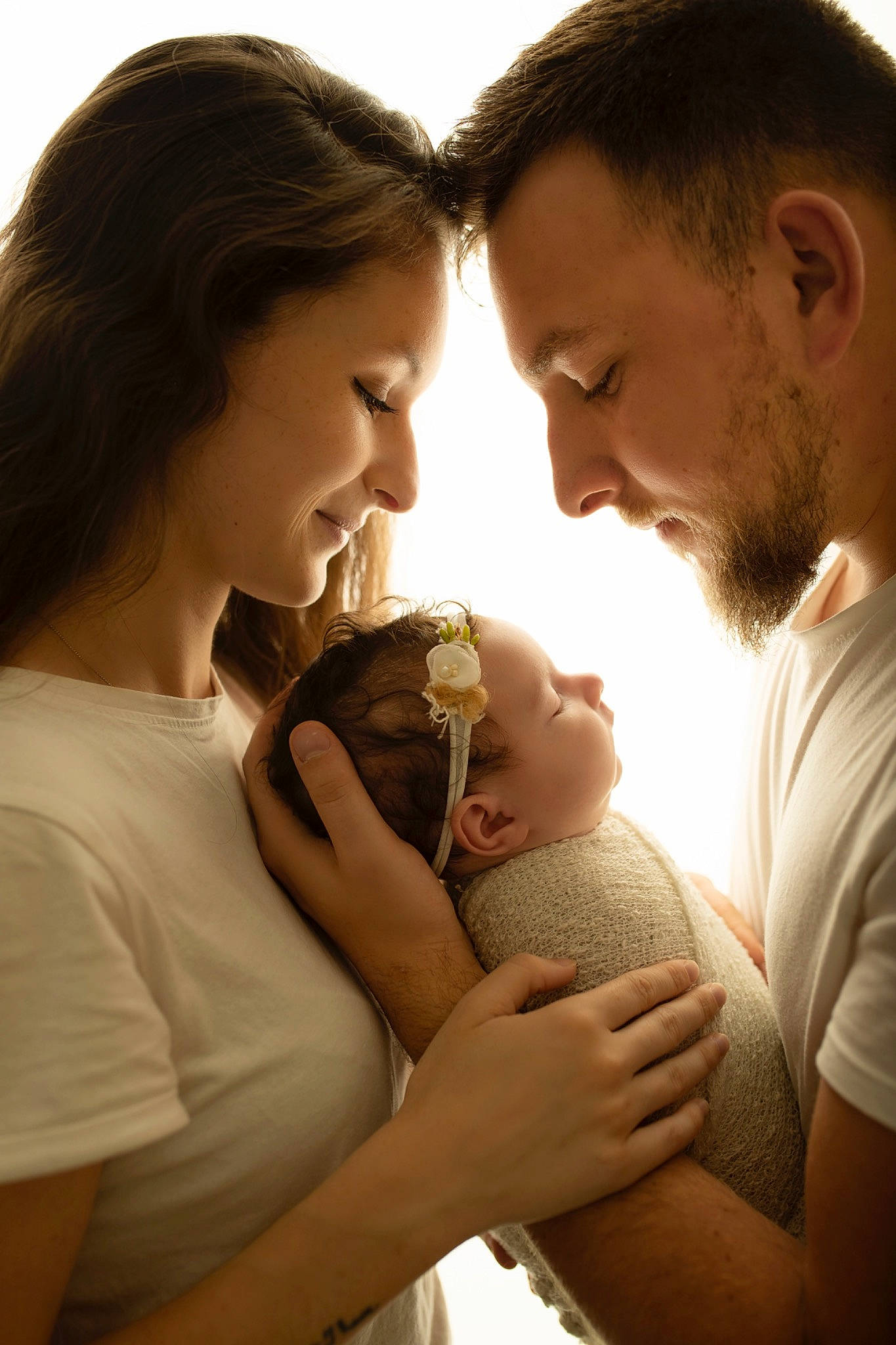 Malïa a rejoint le concours — aidez-le/la à gagner de superbes lots ! arm, baby, cheek, child, comfort, ear, elbow, facial_expression, flash_photography, fun, gesture, happy, interaction, mouth, nose, people_in_nature, person, shoulder, smile, sunlight