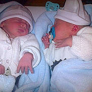 Vicenzo Et Valentino a rejoint le concours — aidez-le/la à gagner de superbes lots !