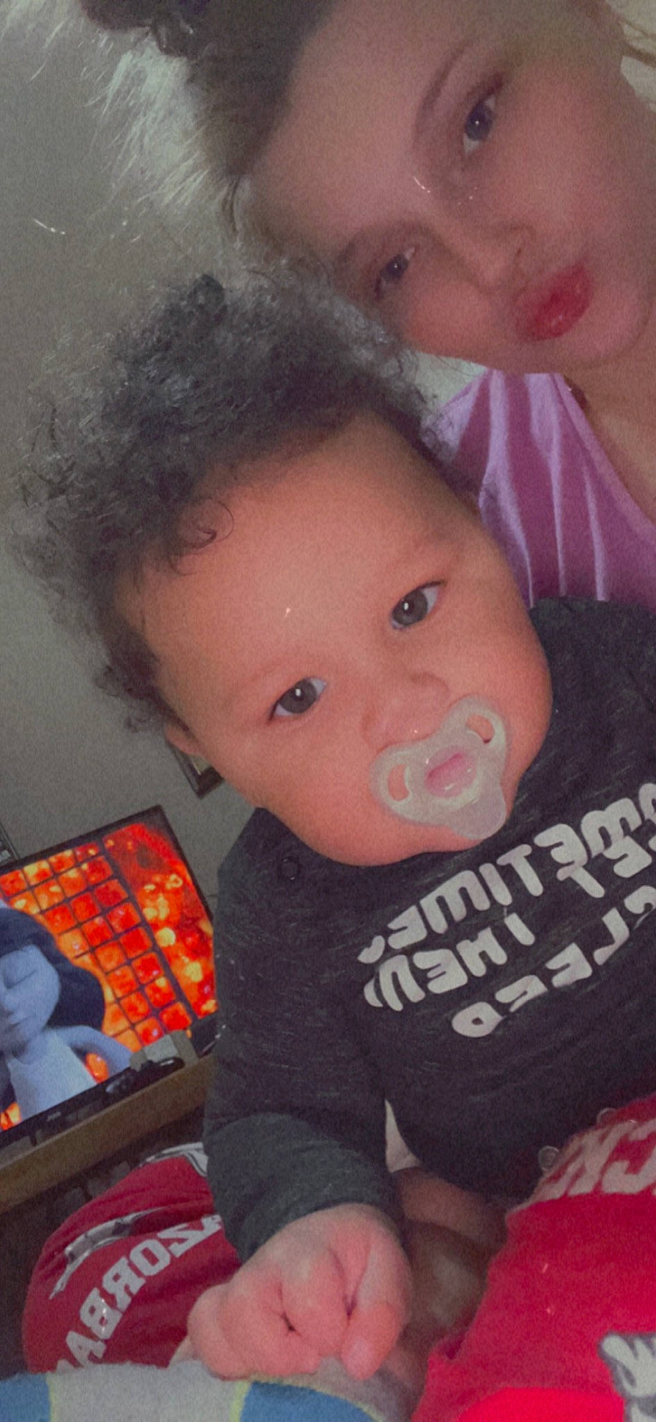 Jay is registered to the contest to win money with this photo: baby_toddler_clothing, cheek, chin, cool, ear, eye, eyebrow, eyelash, facial_expression, forehead, happy, human_body, iris, lip, mouth, nose, organ, person, skin, sleeve