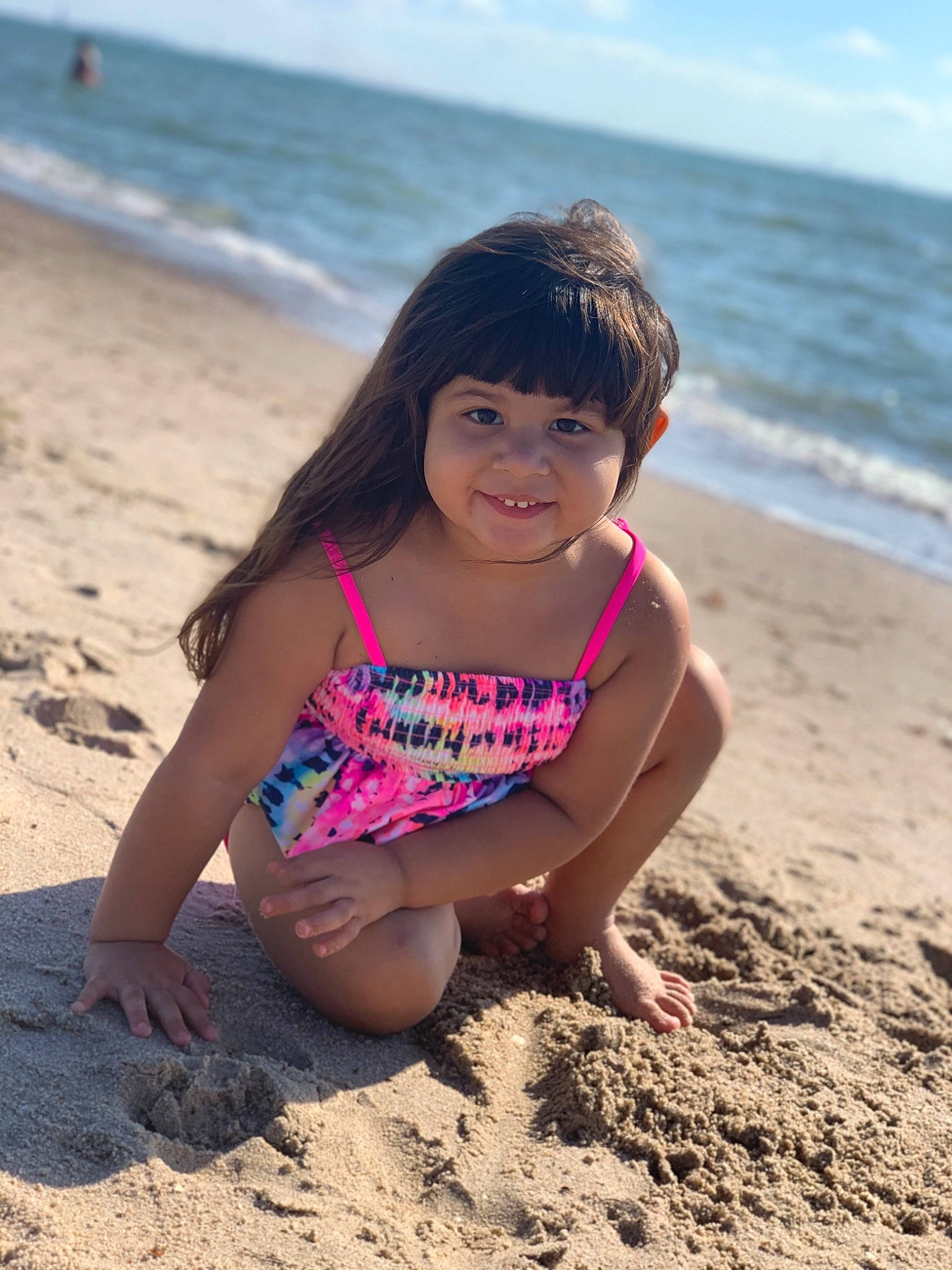 Malena is registered to the contest to win money with this photo: azure, beach, cloud, coastal_and_oceanic_landforms, face, fun, hand, happy, head, joy, leisure, morning, people_in_nature, people_on_beach, person, sky, smile, summer, sunlight, thigh