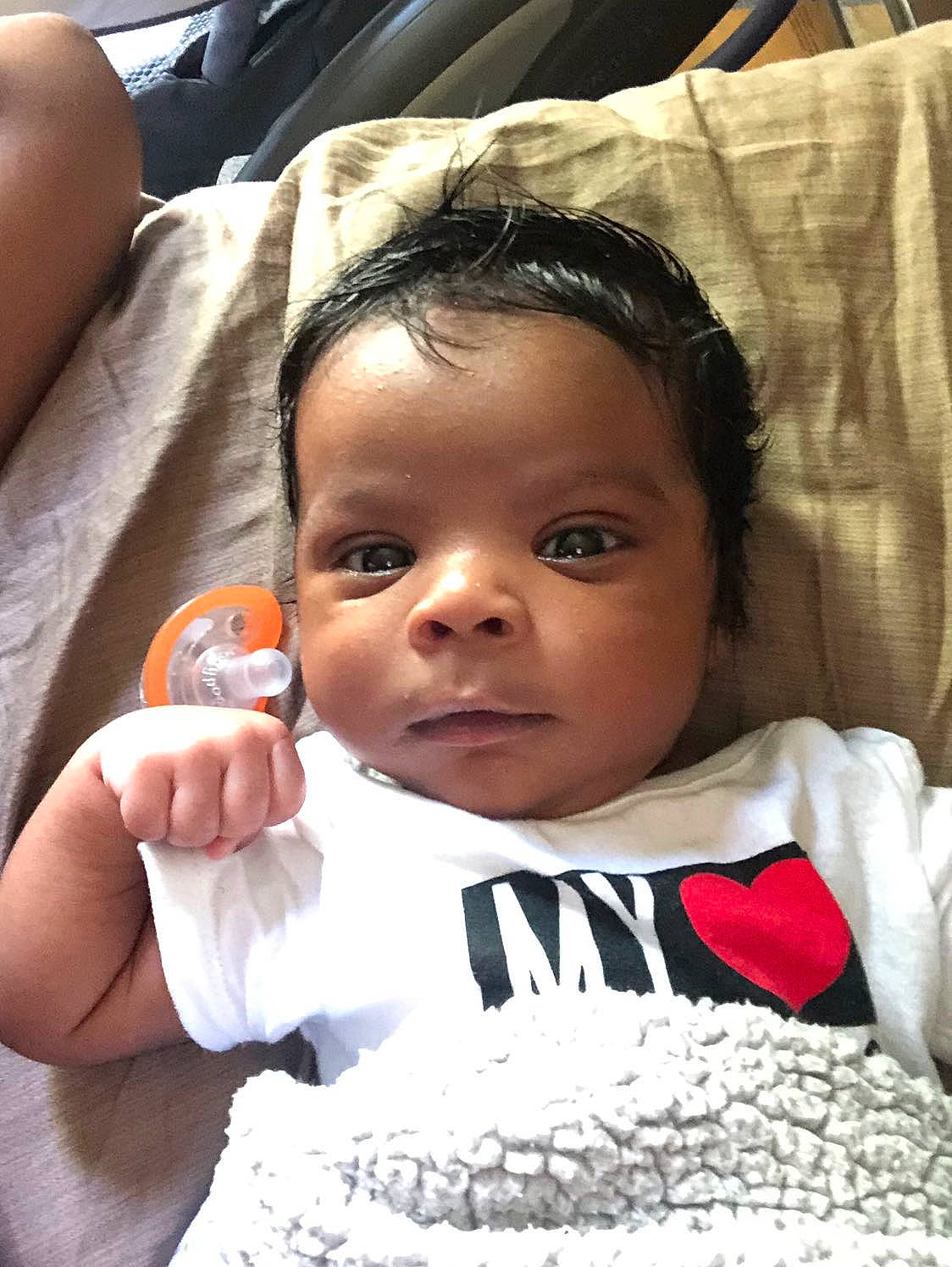 Ziare is registered to the contest to win money with this photo: baby, cheek, child, face, forehead, head, lip, nose, person, skin, toddler