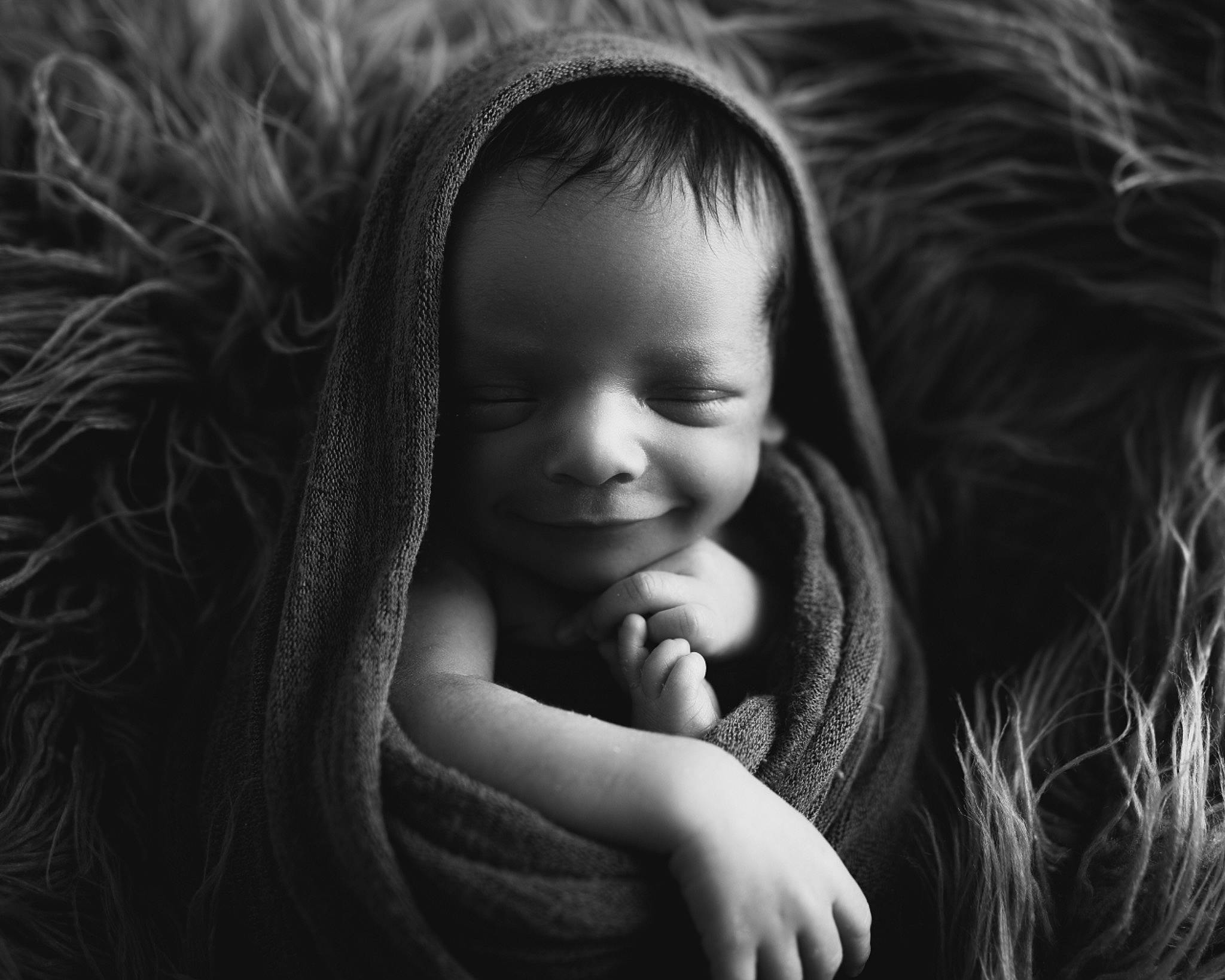 Cedric is registered to the contest to win money with this photo: baby, beauty, black, black_and_white, child, eye, face, hand, head, monochrome, monochrome_photography, nose, person, photograph, photography, portrait, portrait_photography, skin, smile, stock_photography