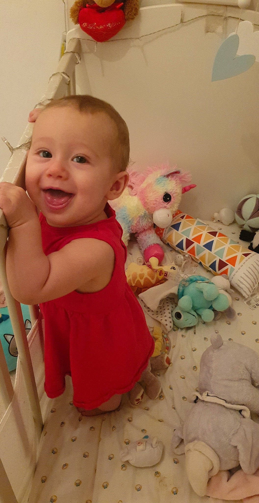 Alix. participe au concours pour gagner de l'argent avec cette photo : baby, baby_playing_with_toys, baby_products, baby_safety, baby_toddler_clothing, baby_toys, cheek, child, happy, head, linens, person, pink, plush, room, skin, smile, stuffed_toy, textile, toddler