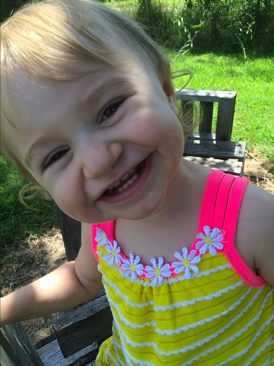 Jaxsyn is registered to the contest to win money with this photo: