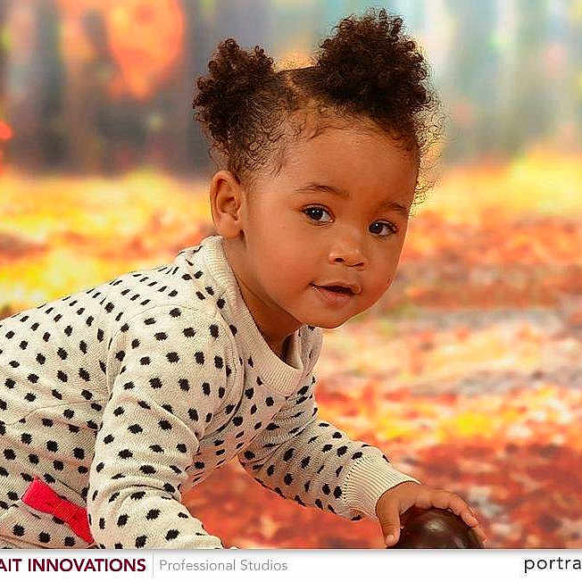 Larisa is registered to the contest to win money with this photo: