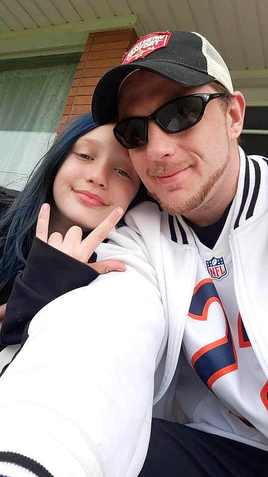 Kaylinn is registered to the contest to win money with this photo: cool, eyewear, headwear, joy, person, photography, selfie, smile, sunglasses, vision_care