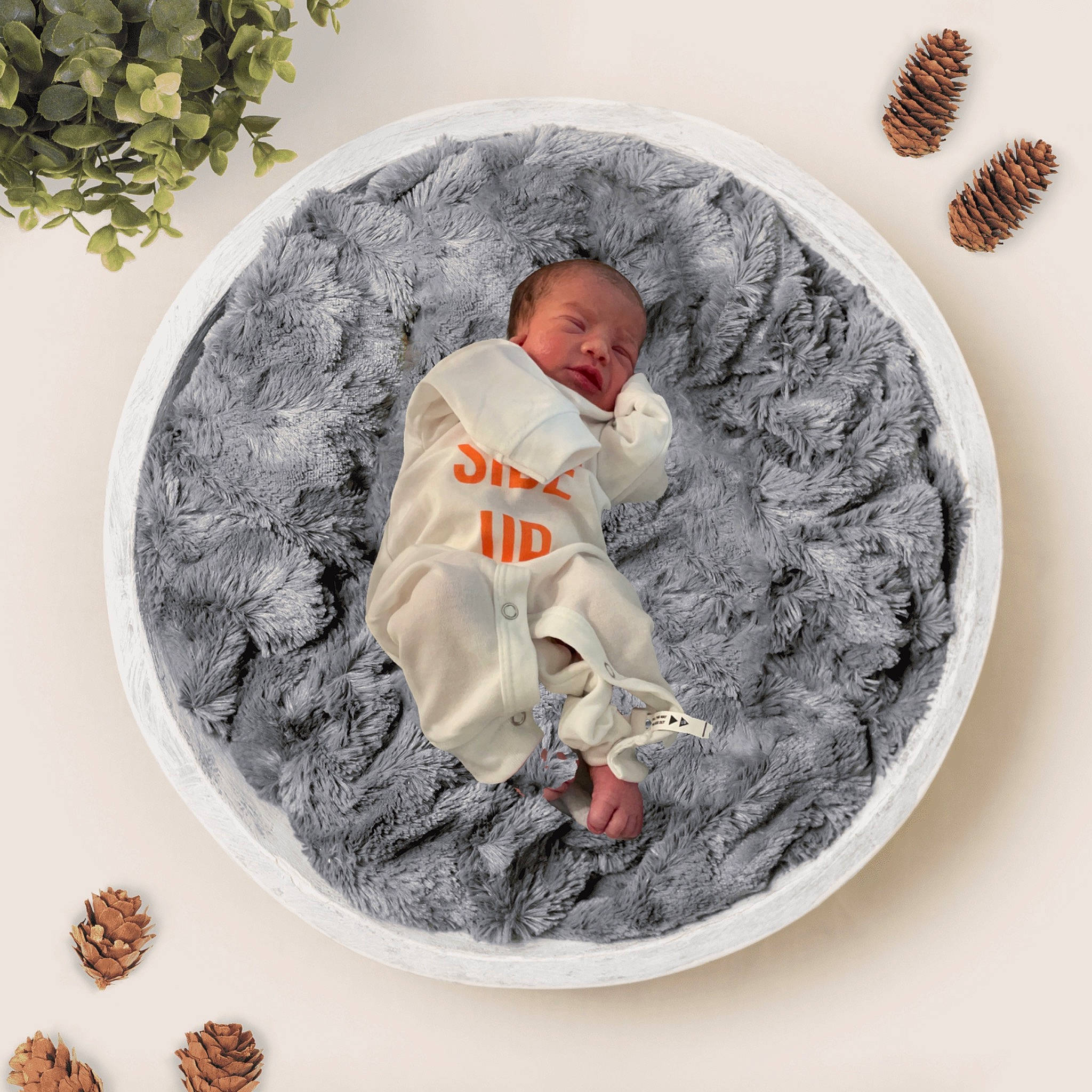 Kaylani is registered to the contest to win money with this photo: art, baby, baby_toddler_clothing, child, circle, comfort, conifer, dishware, font, illustration, ornament, pattern, person, plant, plate, platter, serveware, still_life_photography, tableware, toddler