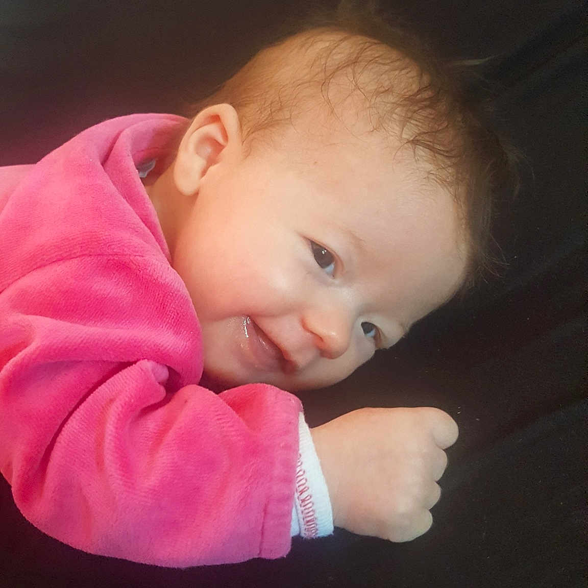 Rachel a rejoint le concours — aidez-le/la à gagner de superbes lots ! arm, baby, beauty, cheek, child, chin, ear, eye, face, forehead, fun, hair, head, iris, lip, mouth, nose, person, pink, skin