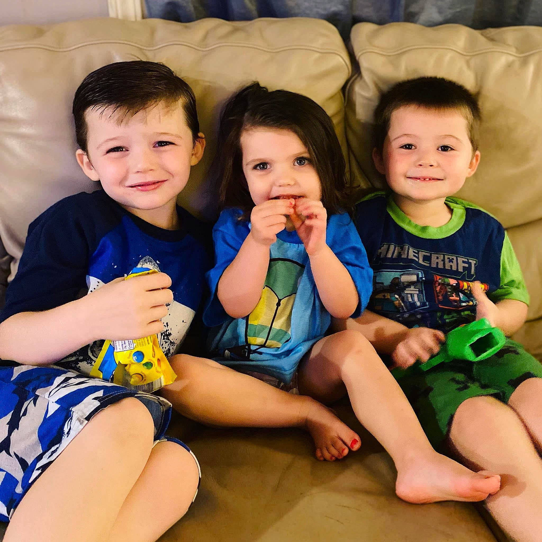 Legend joined the competition — help win amazing prizes! baby_toddler_clothing, clothing, face, facial_expression, green, hairstyle, happy, head, human_body, joy, lap, leg, mouth, muscle, neck, organ, person, photograph, product, skin