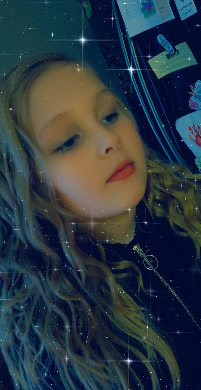 Aienna is registered to the contest to win money with this photo: beauty, black_hair, cheek, child, chin, eye, eyebrow, face, forehead, hair, head, jaw, lip, long_hair, mouth, nose, person, photography, portrait, selfie