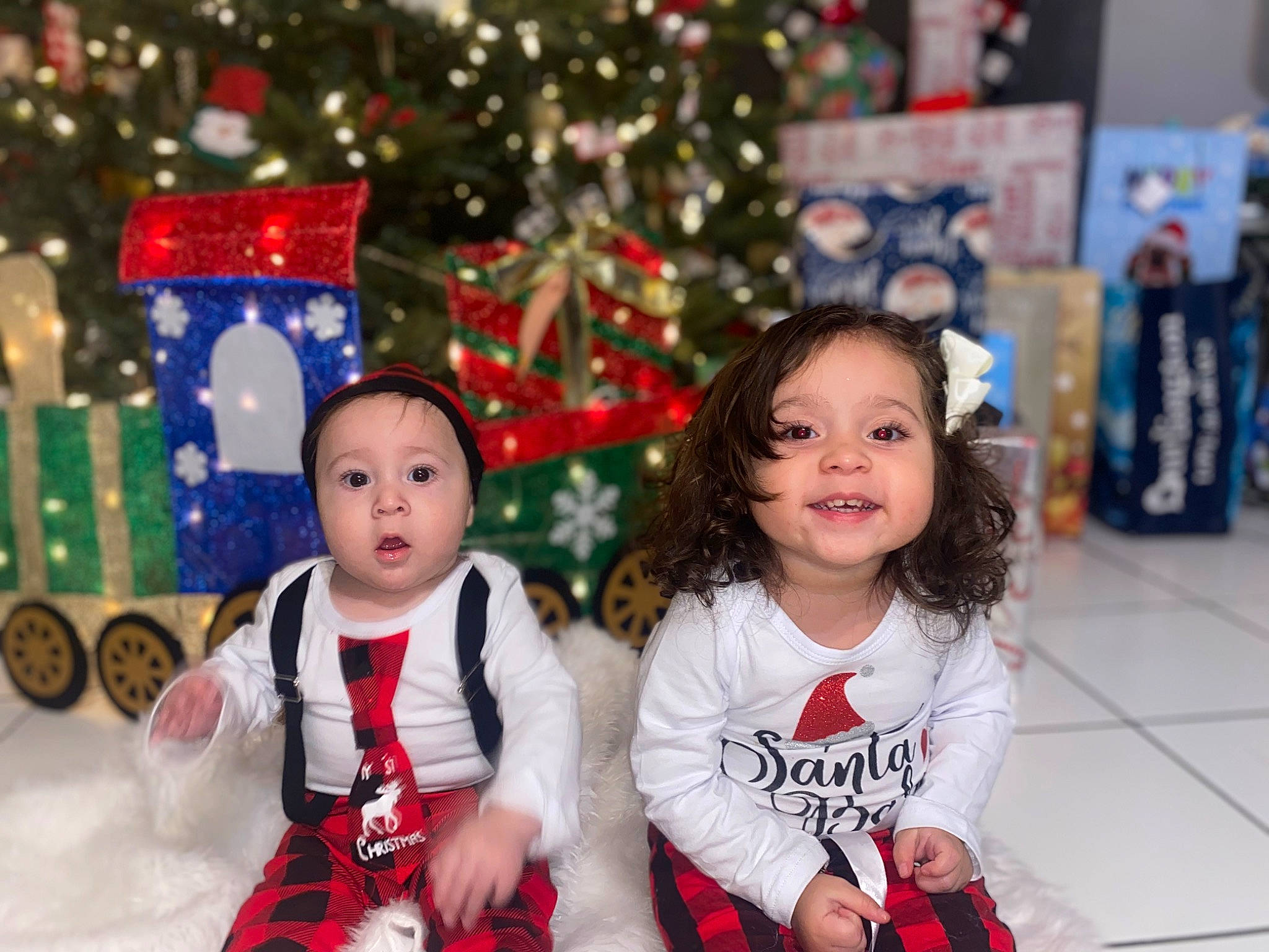 Avian joined the competition — help win amazing prizes! baby_toddler_clothing, child, christmas, christmas_decoration, christmas_eve, christmas_ornament, christmas_tree, event, fun, happy, headwear, holiday, joy, leisure, ornament, person, photograph, red, smile, snapshot