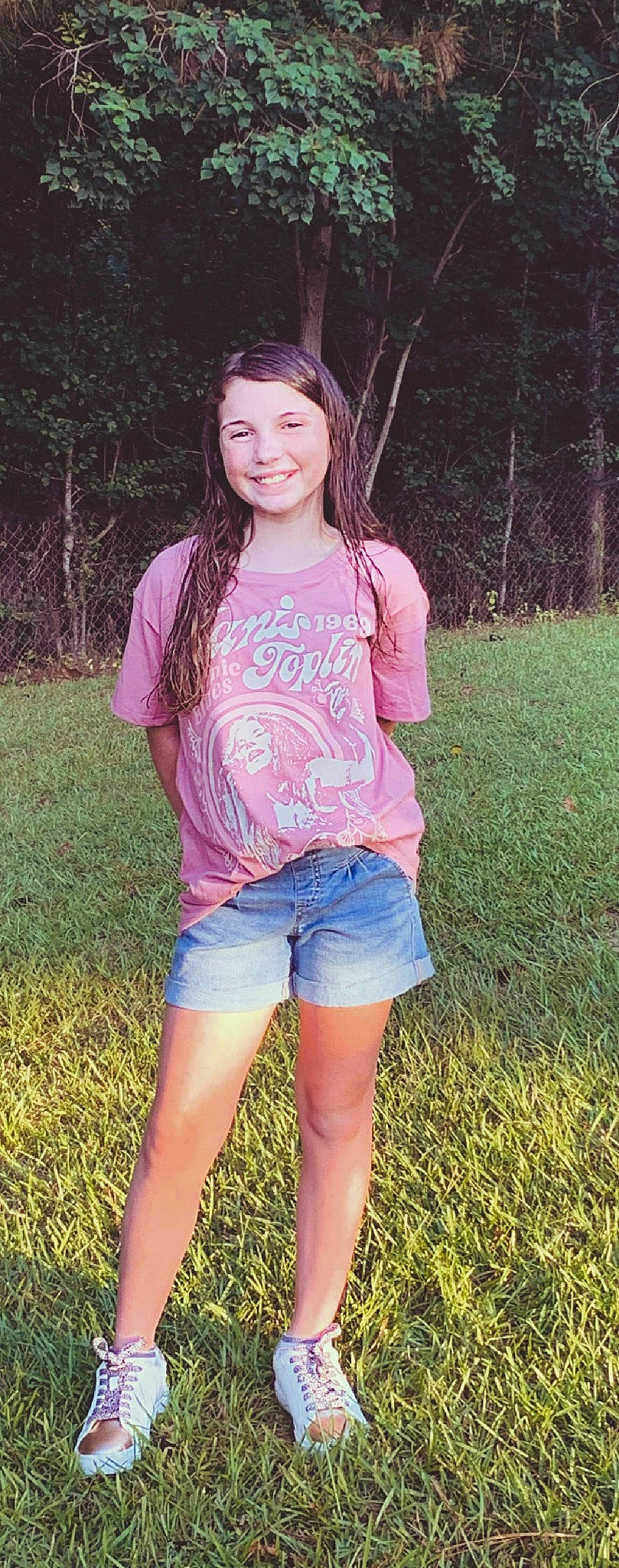 Mckinley is registered to the contest to win money with this photo: denim, flash_photography, fun, grass, grassland, happy, human_leg, jean_short, joy, leg, meadow, people_in_nature, person, pink, plant, shorts, sleeve, smile, summer, t_shirt