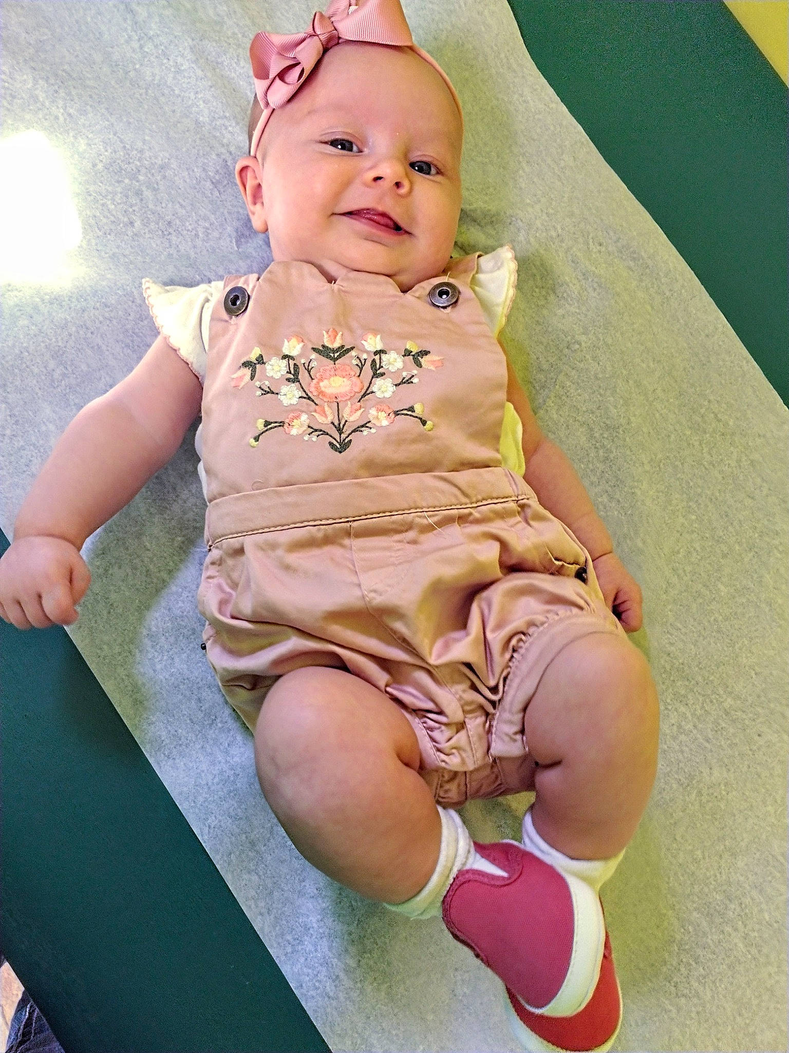 Lakelyn is registered to the contest to win money with this photo: baby, baby_toddler_clothing, blond, cheek, child, comfort, face, happy, human_body, human_leg, jewellery, knee, lip, person, pink, skin, sleeve, smile, thigh, toddler