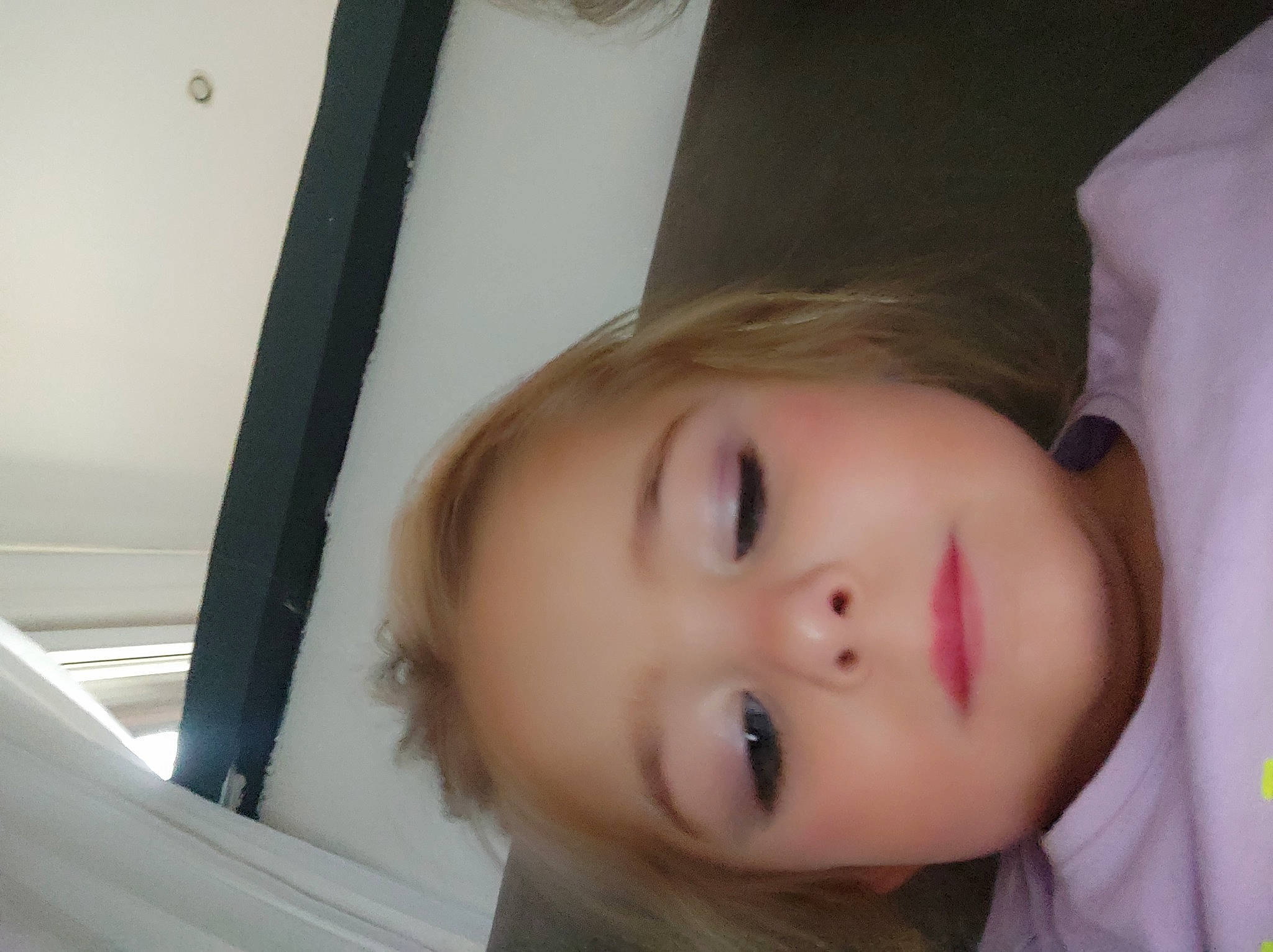 Ciana participe au concours pour gagner de l'argent avec cette photo : cheek, chin, comfort, ear, eye, eyebrow, eyelash, face, forehead, hair, head, iris, jaw, lip, mouth, neck, nose, person, skin, smile