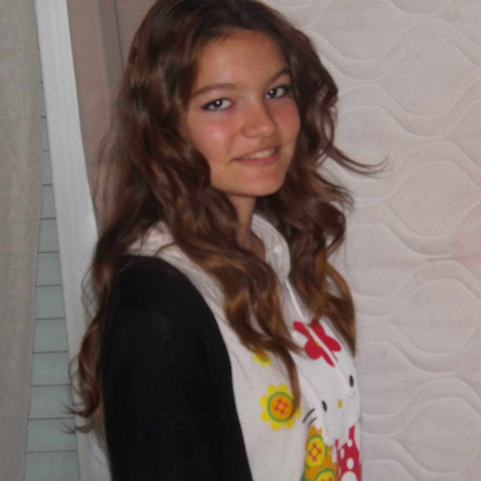 Shyrley participe au concours pour gagner de l'argent avec cette photo :
