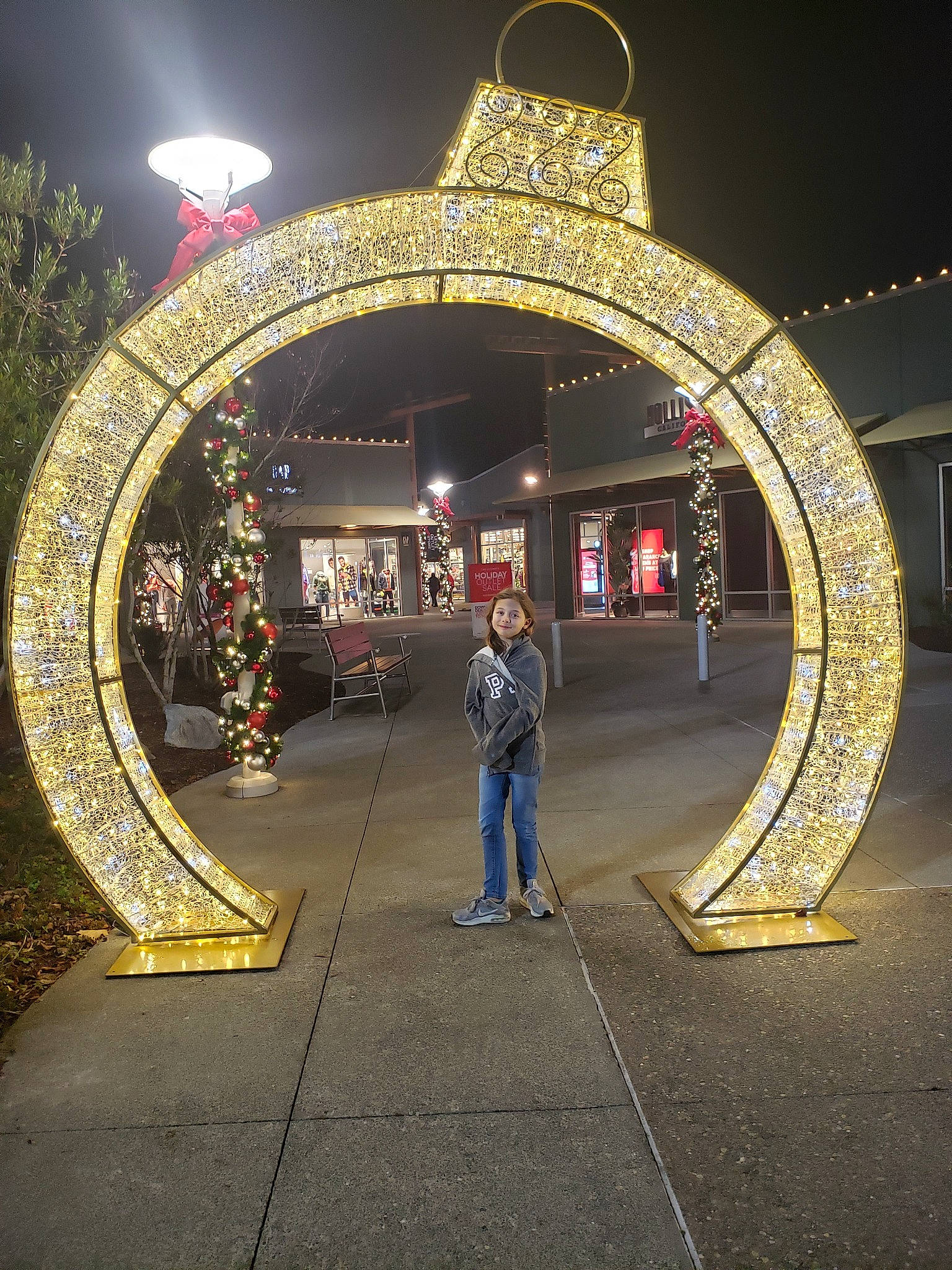 Kloe joined the competition — help win amazing prizes! arch, architecture, night, person