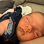 Léna a rejoint le concours — aidez-le/la à gagner de superbes lots ! arm, baby, blanket, closeup, clothing, comfort, cushion, eyelid, face, head, indoors, infant, newborn, peaceful, person, rest, skin, sleeping, soft, texture