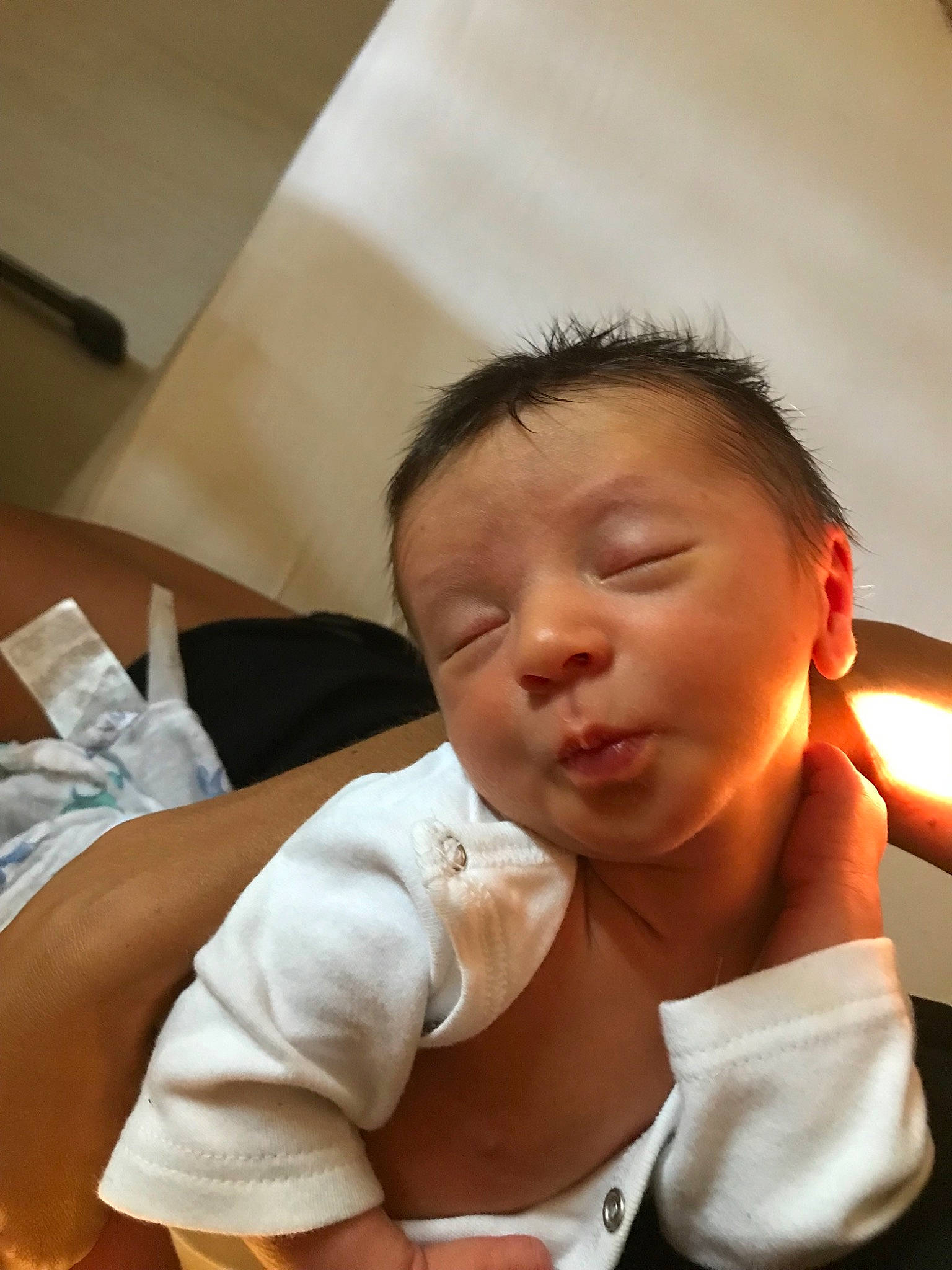 Diego a rejoint le concours — aidez-le/la à gagner de superbes lots ! baby, cheek, child, muscle, person, toddler