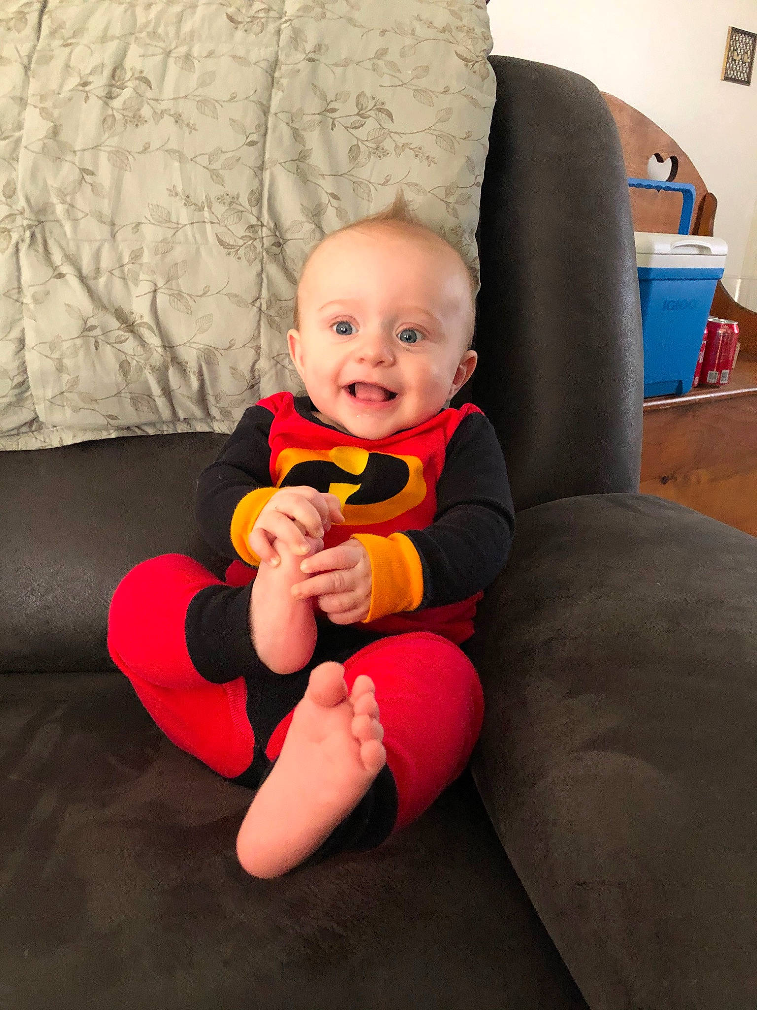 Hunter joined the competition — help win amazing prizes! baby, child, comfort, finger, leg, person, sitting, skin, toddler