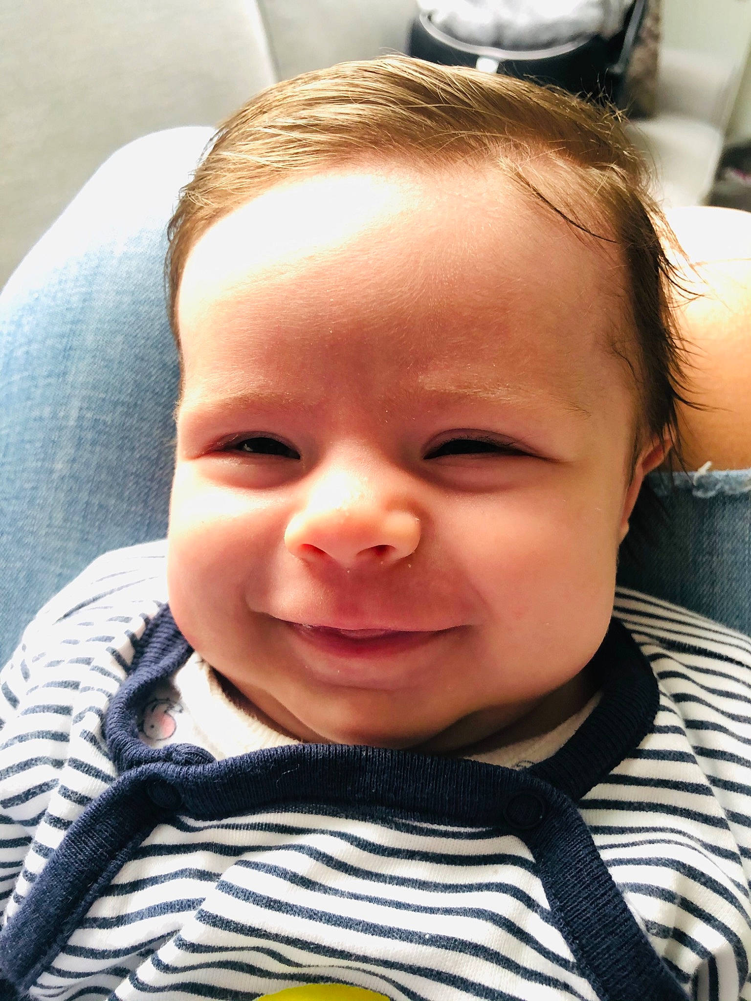 Hope a rejoint le concours — aidez-le/la à gagner de superbes lots ! baby, baby_in_car_seat, baby_products, baby_toddler_clothing, car_seat, cheek, child, close_up, comfort, cool, eyebrow, eyelash, forehead, head_restraint, iris, joy, lip, person, selfie, skin