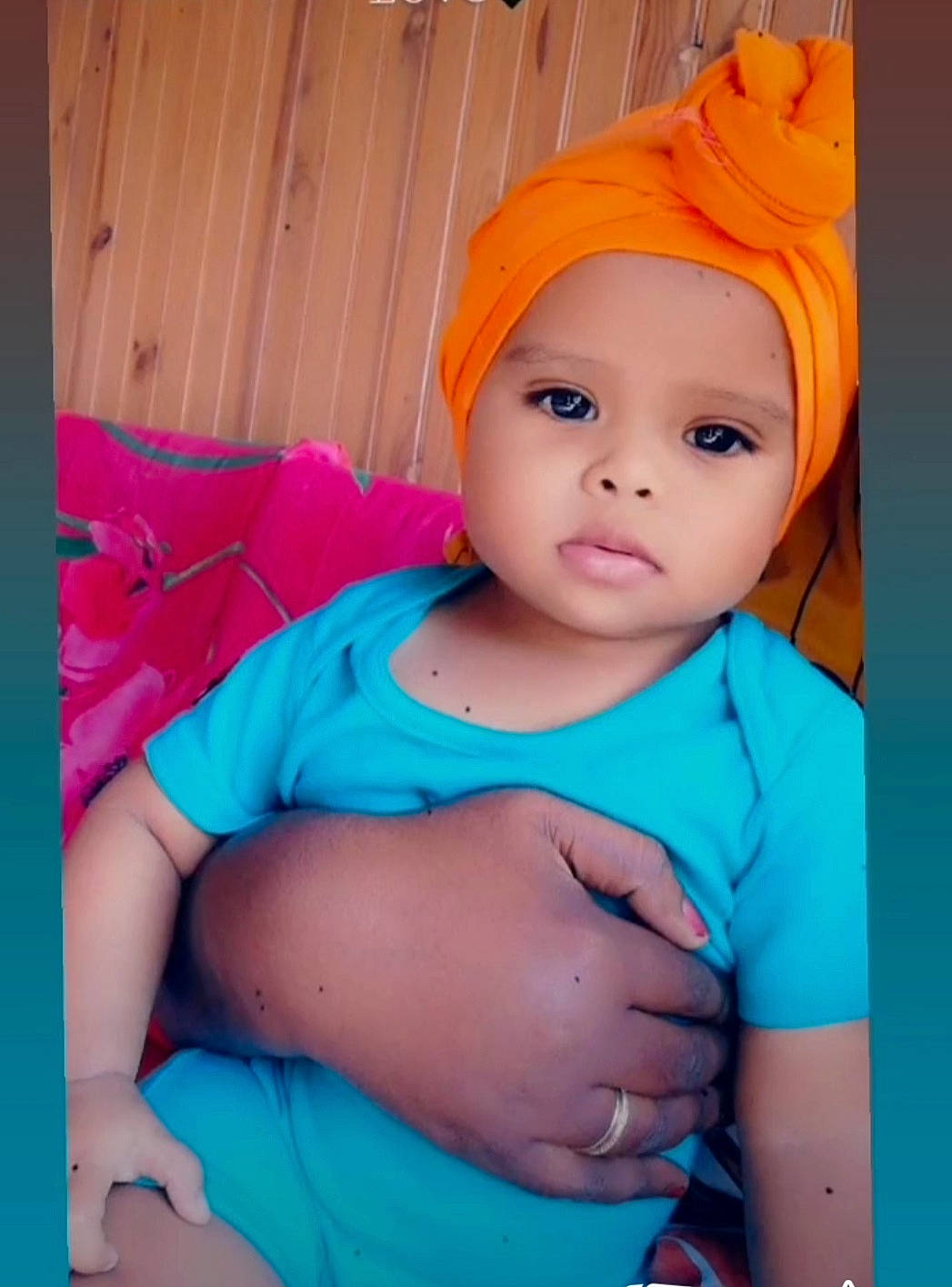 Soraya Bethanie a rejoint le concours — aidez-le/la à gagner de superbes lots ! baby, baby_products, baby_toddler_clothing, cheek, child, headgear, headwear, lip, orange, person, pink, product, skin, toddler, turquoise