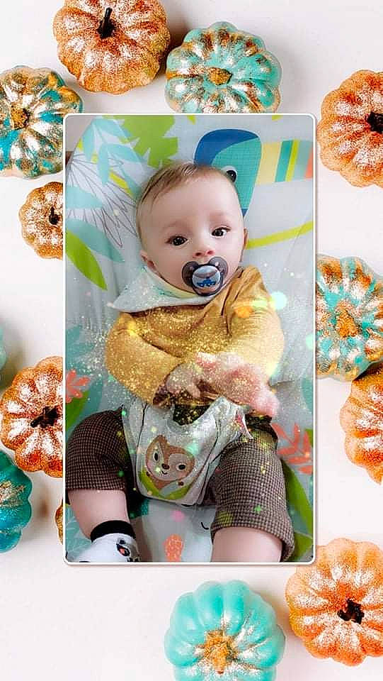 Lisandro participe au concours pour gagner de l'argent avec cette photo : art, baby, baby_toddler_clothing, child, collage, facial_expression, happy, linens, orange, outerwear, pattern, person, pink, product, recipe, skin, sleeve, tableware, textile, toddler