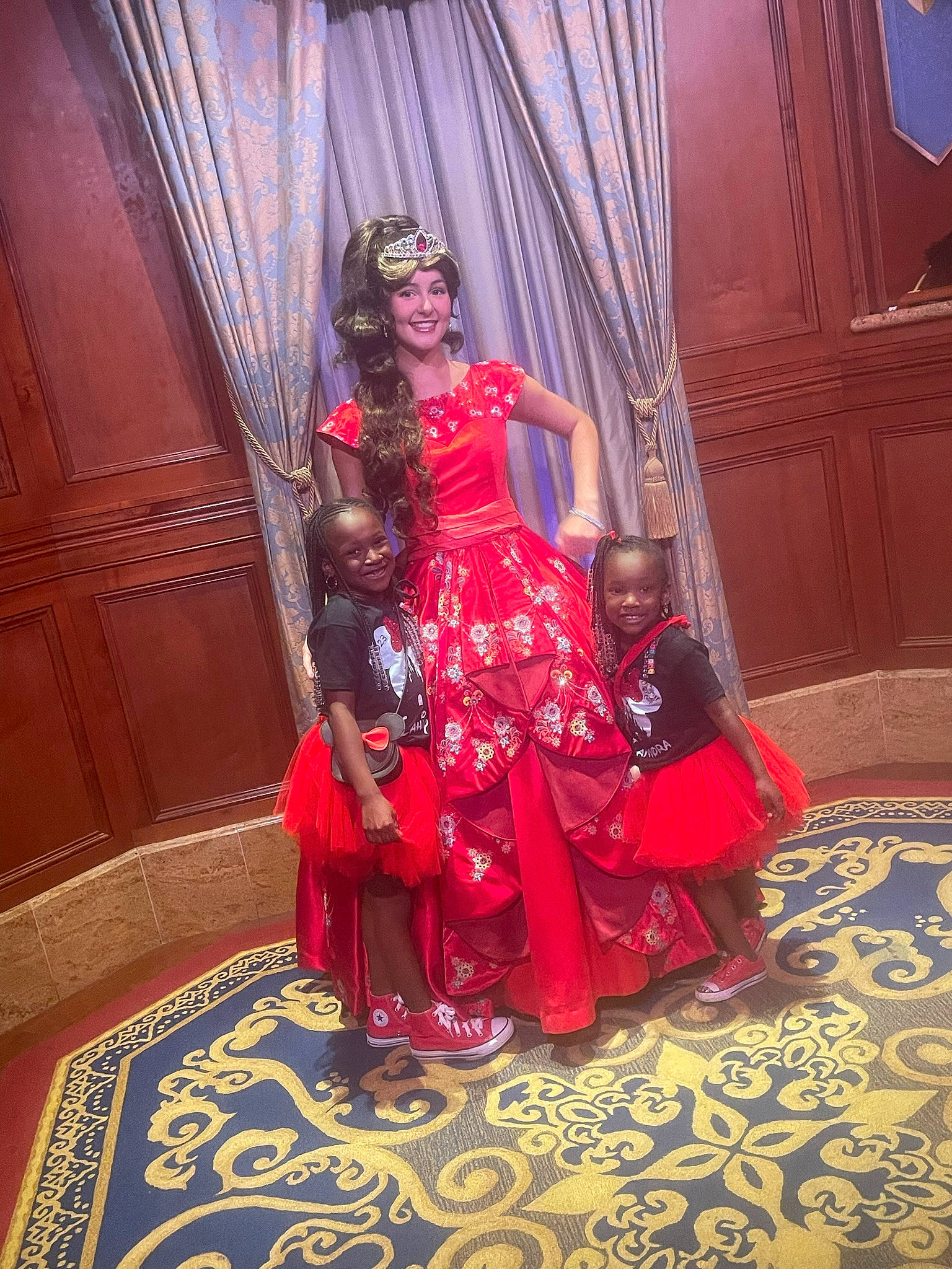 Zahiyah is registered to the contest to win money with this photo: art, carpet, costume, costume_design, curtain, entertainment, event, fashion_design, flooring, formal_wear, fun, headwear, joy, magenta, performing_arts, person, purple, room, sari, silk