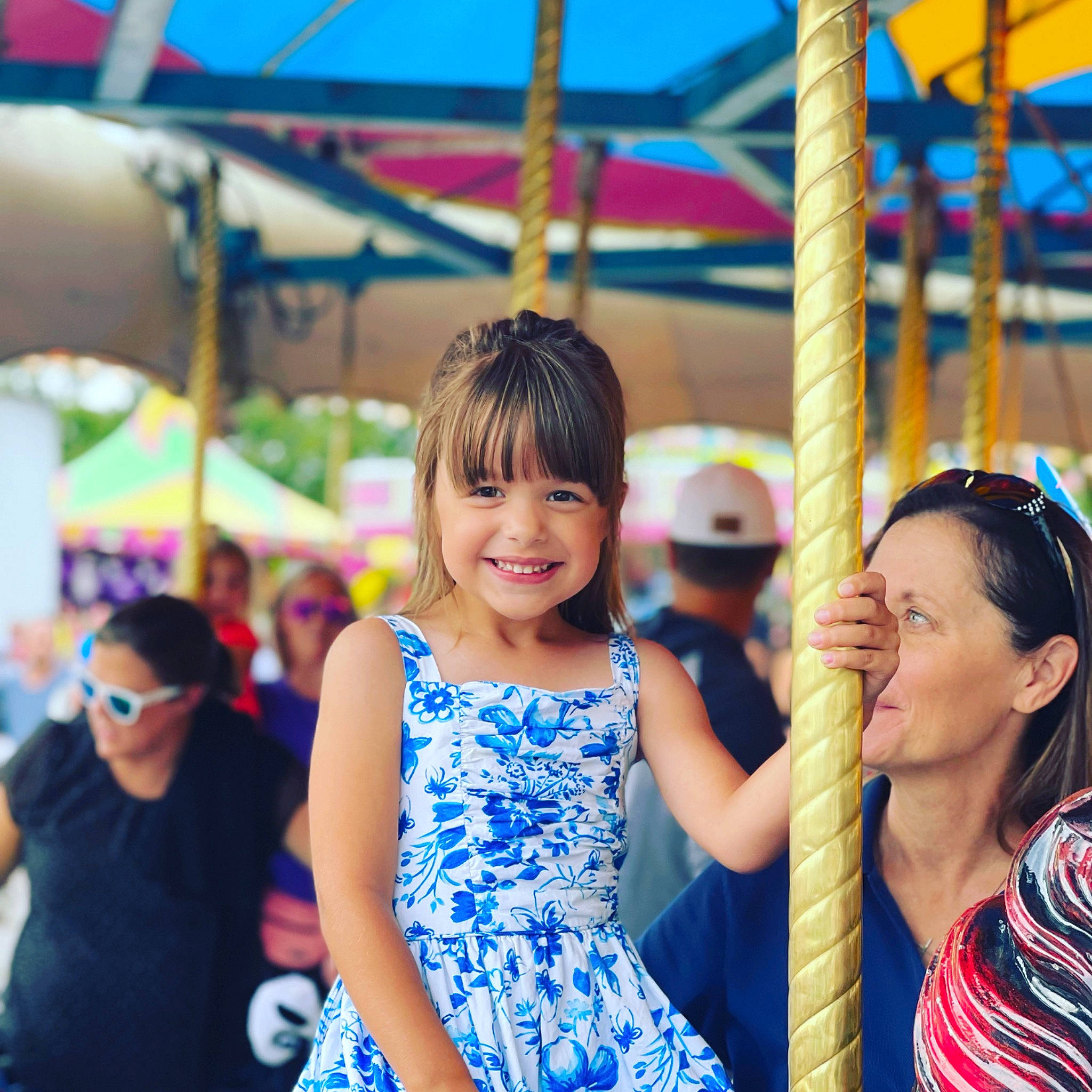 Annie joined the competition — help win amazing prizes! blue, daytime, face, fun, happy, human, joy, leisure, morning, people, person, photograph, public_space, recreation, skin, smile, street_fashion, summer, sunglasses, temple