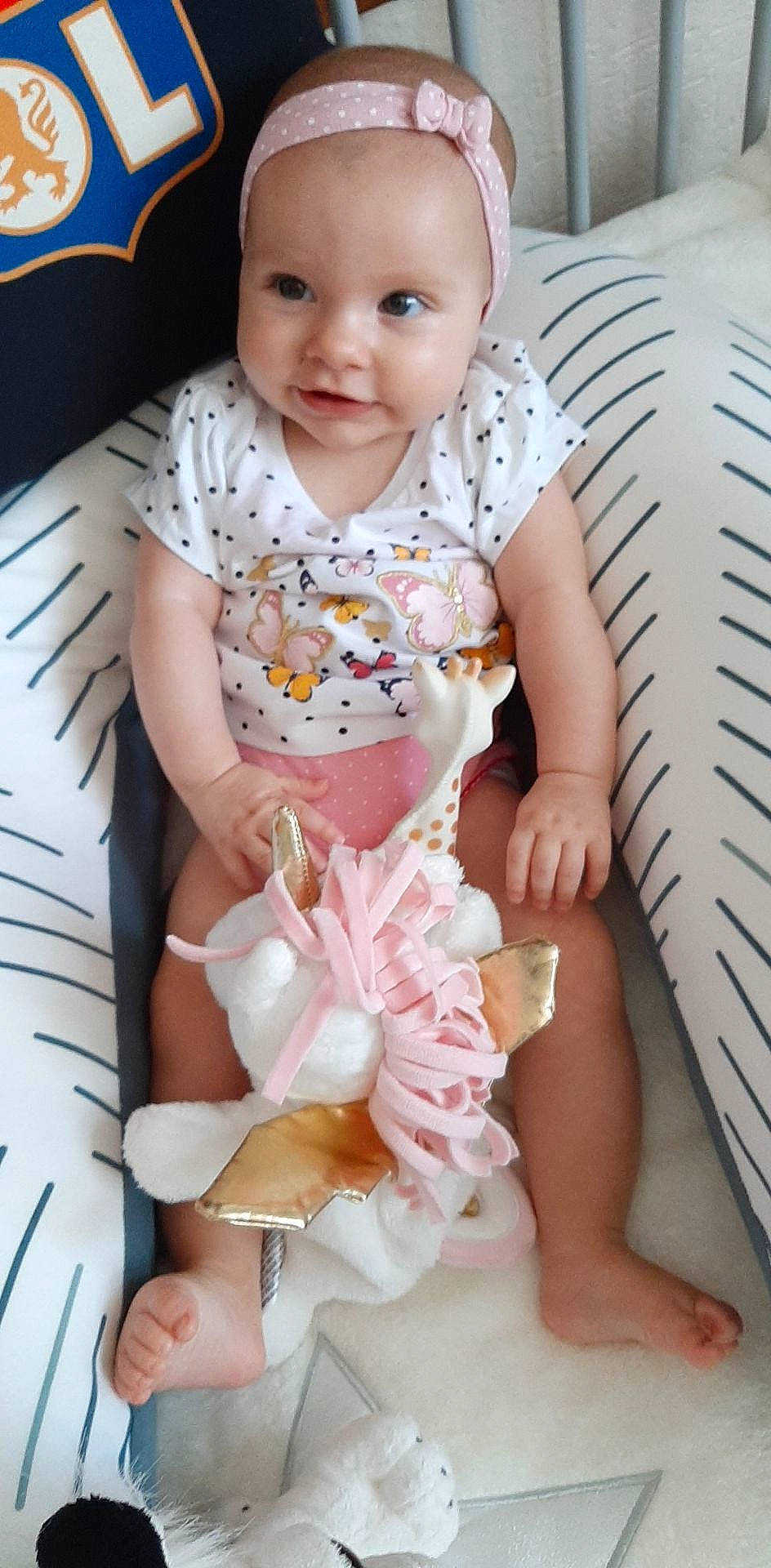 Nolwenn a rejoint le concours — aidez-le/la à gagner de superbes lots ! baby, baby_products, baby_toddler_clothing, child, person, pink, toddler