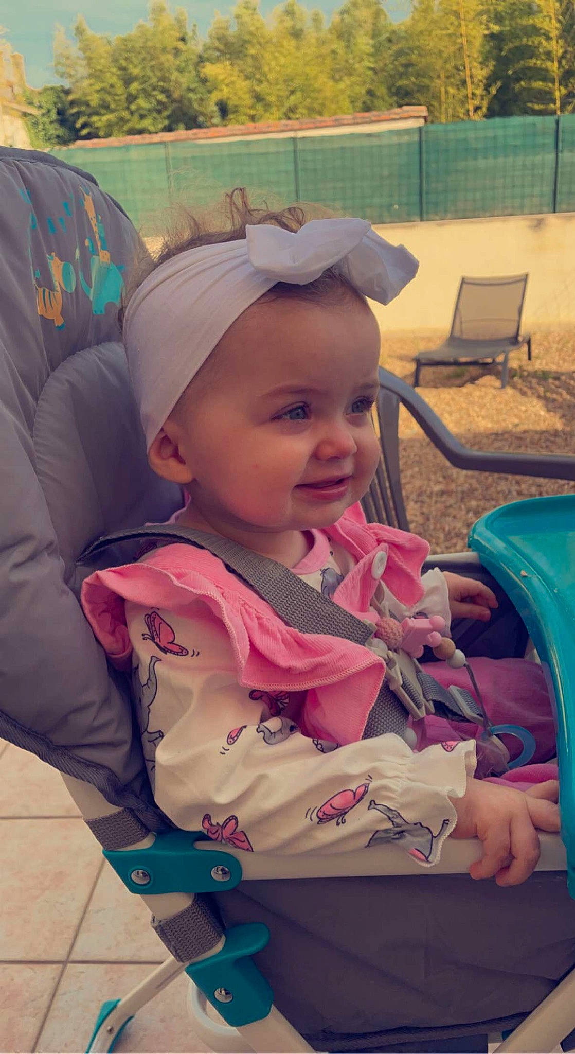 Ruby participe au concours pour gagner de l'argent avec cette photo : baby, baby_toddler_clothing, blue, cheek, child, comfort, cool, fun, grass, happy, joy, leisure, magenta, mouth, person, pink, purple, sitting, skin, smile