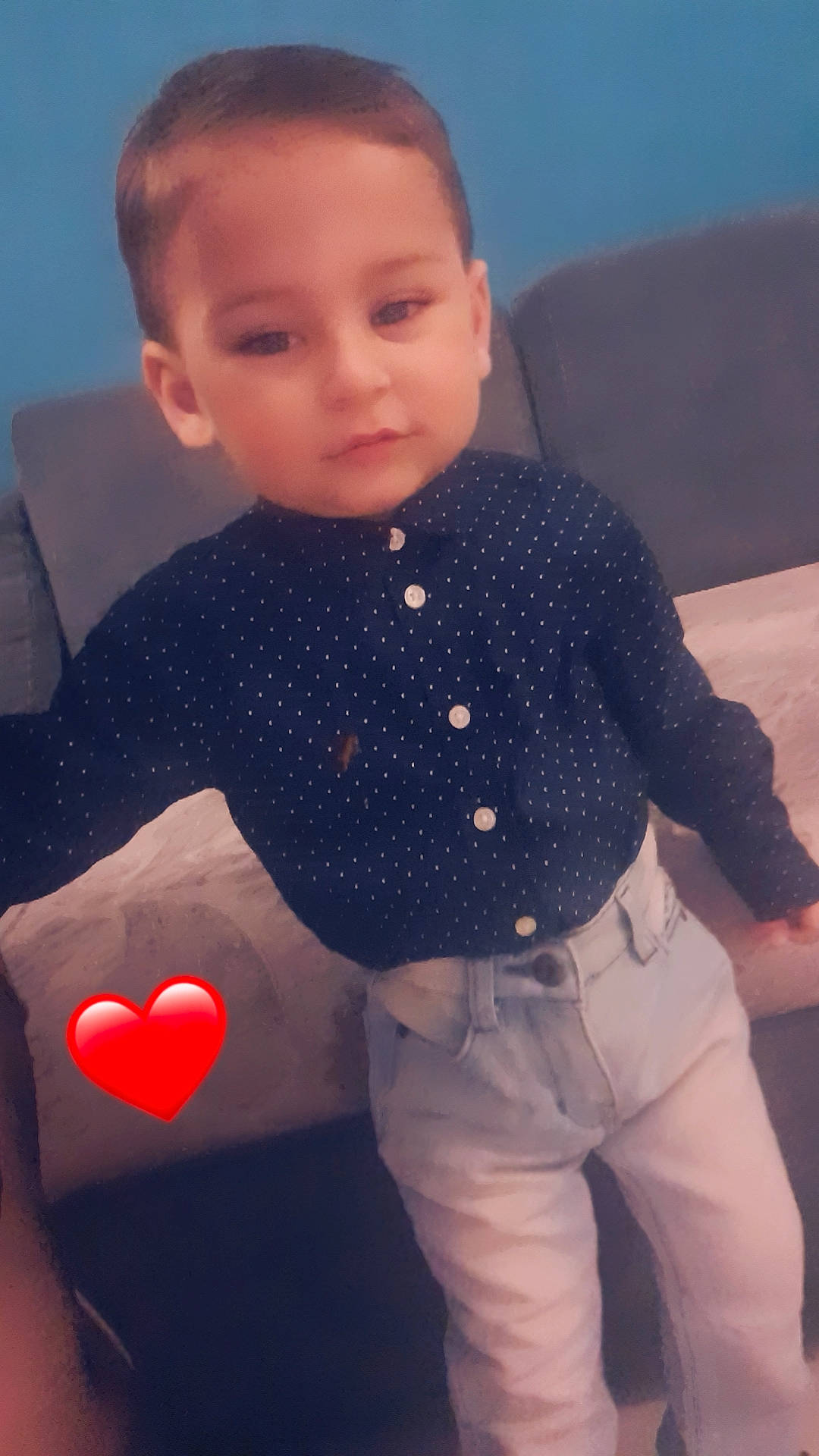 Marvin a rejoint le concours — aidez-le/la à gagner de superbes lots ! arm, baby_toddler_clothing, cool, eye, face, hair, head, human_body, joint, lip, neck, nose, organ, outerwear, person, shoulder, skin, sleeve, standing, textile