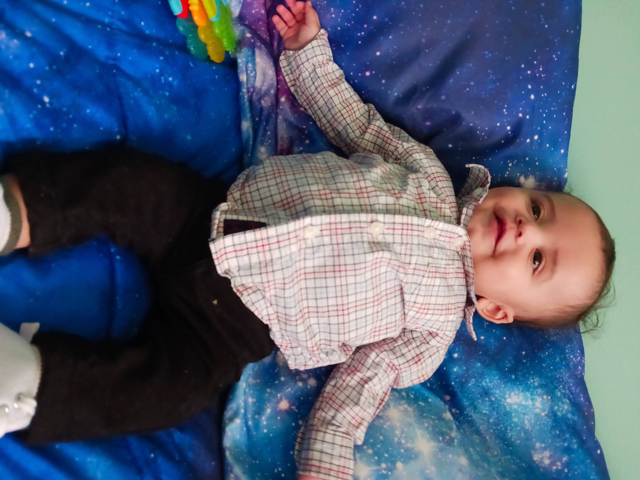 Honor joined the competition — help win amazing prizes! baby, baby_toddler_clothing, blue, cheek, child, comfort, electric_blue, fun, joy, leg, linens, mouth, nose, pattern, people, person, purple, room, sitting, thumb