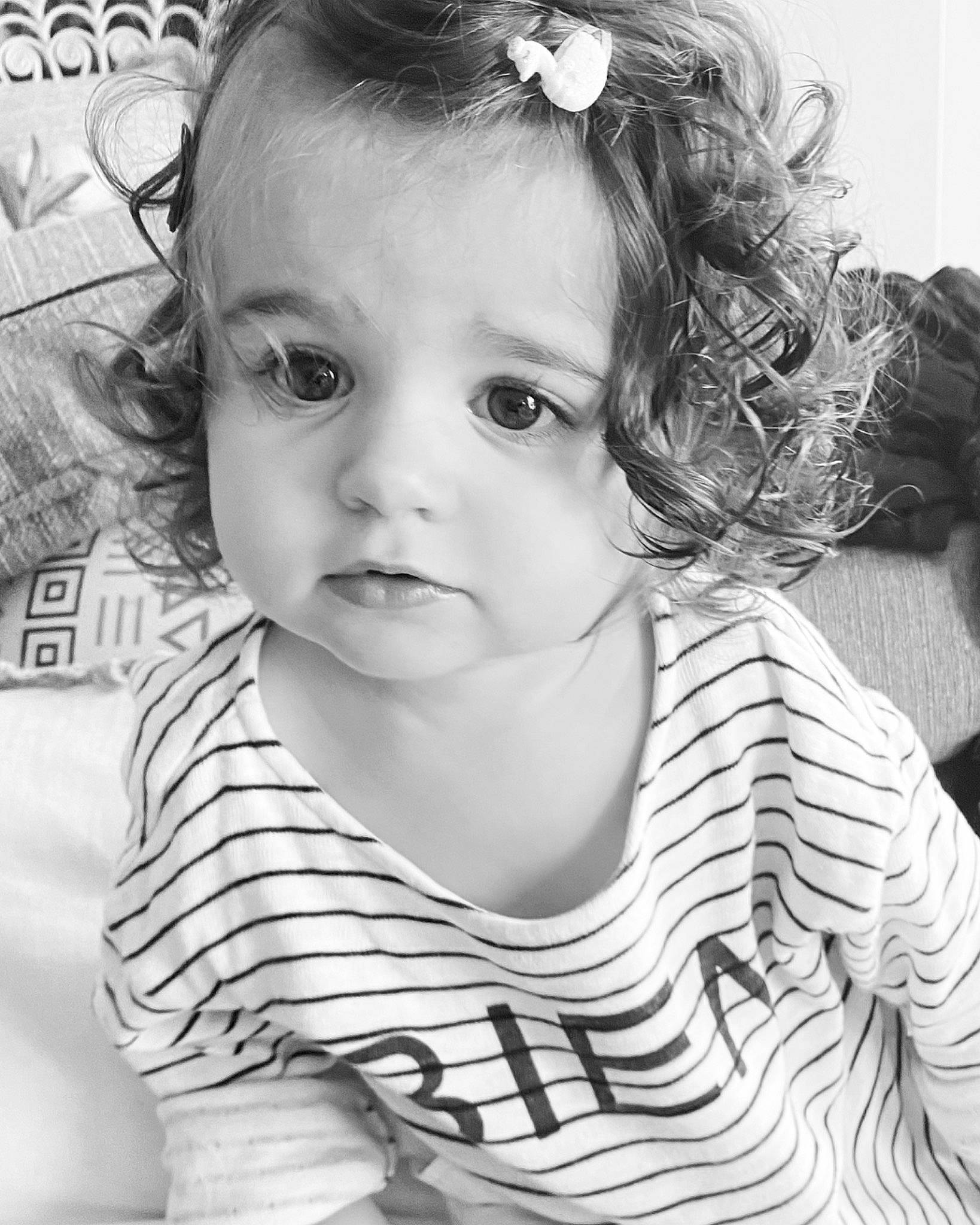 Milla a rejoint le concours — aidez-le/la à gagner de superbes lots ! black, cheek, chin, eye, eyebrow, eyelash, facial_expression, forehead, hair, hairstyle, head, human, iris, lip, neck, nose, organ, person, photograph, skin