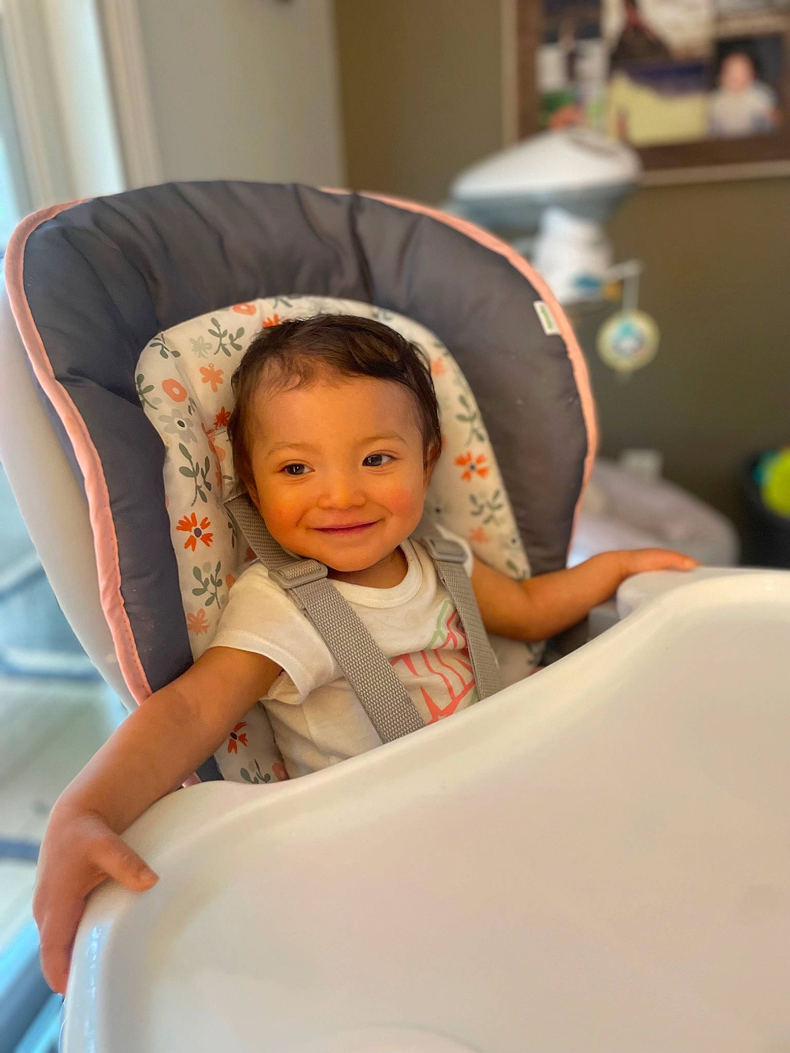 Tatiana is registered to the contest to win money with this photo: automotive_design, baby, baby_products, baby_toddler_clothing, car_seat, child, comfort, event, flooring, fun, happy, joy, leisure, person, recreation, room, sitting, sleeve, smile, toddler