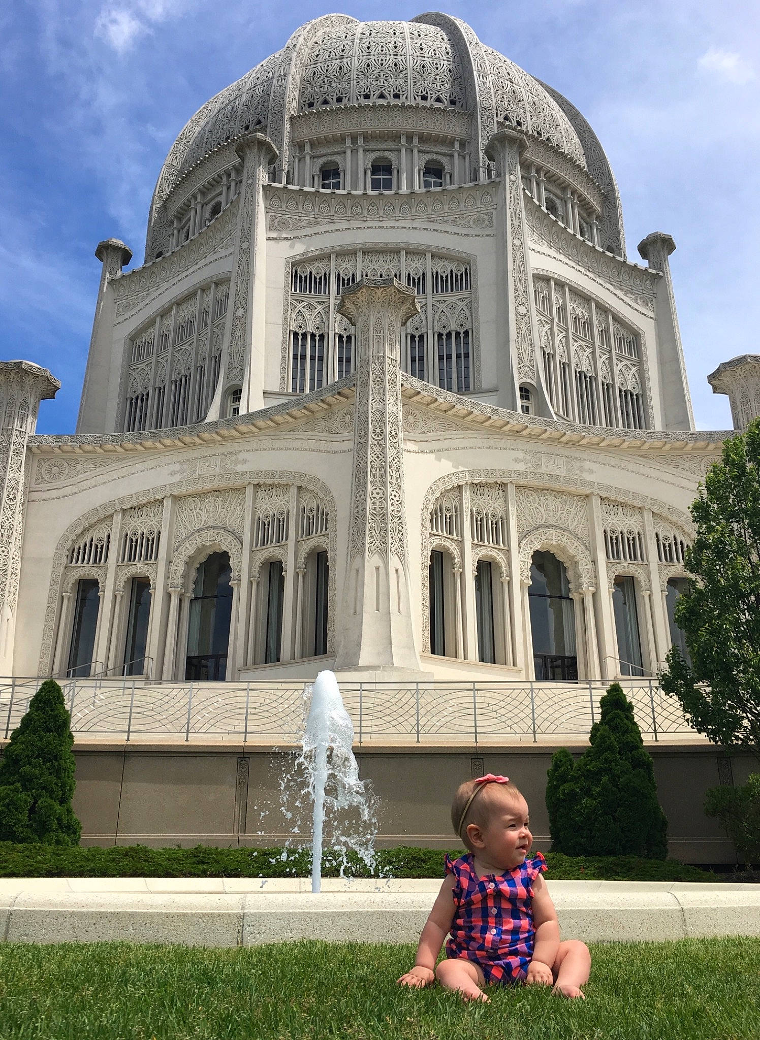 Emiliana is registered to the contest to win money with this photo: architecture, building, classical_architecture, dome, estate, facade, grass, home, house, landmark, mansion, official_residence, palace, person, plant, sky, stately_home, tourism, tourist_attraction, vacation