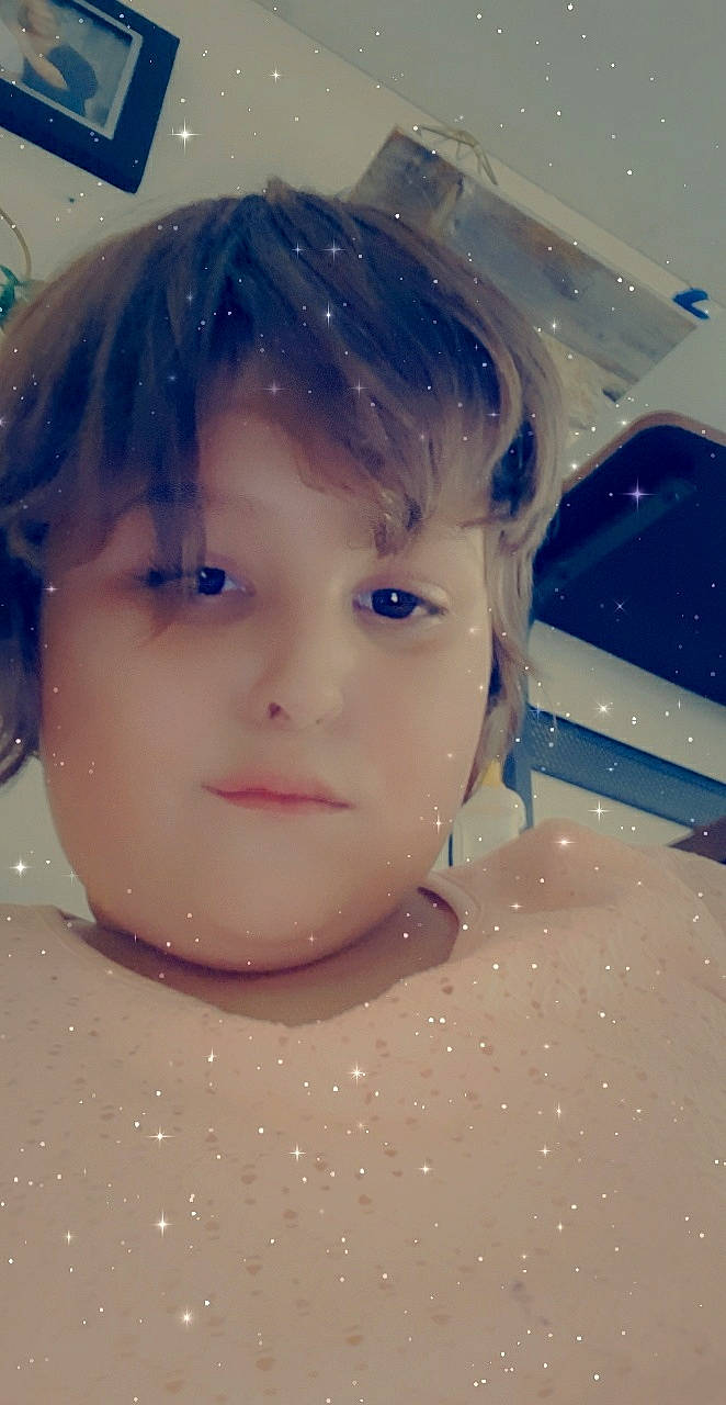 Annasophia Parker is registered to the contest to win money with this photo: cheek, child, chin, eye, eyebrow, face, forehead, fun, hair, head, iris, lip, neck, nose, person, photography, skin, sky, smile, toddler