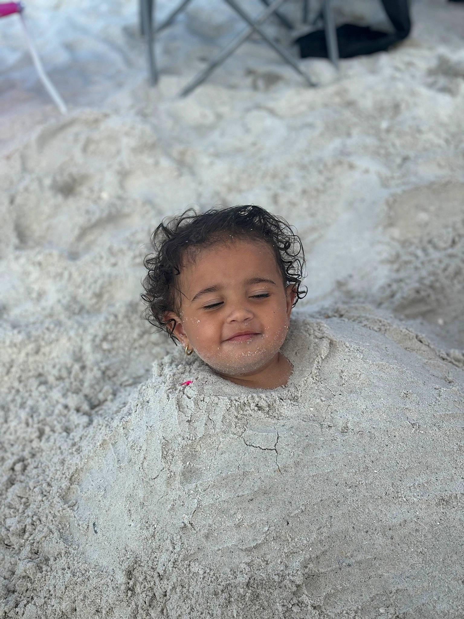 Elce joined the competition — help win amazing prizes! asphalt, close_up, eye, eyebrow, face, flash_photography, freezing, fun, grass, hair, happy, head, nose, person, portrait_photography, sand, smile, snow, soil, toddler