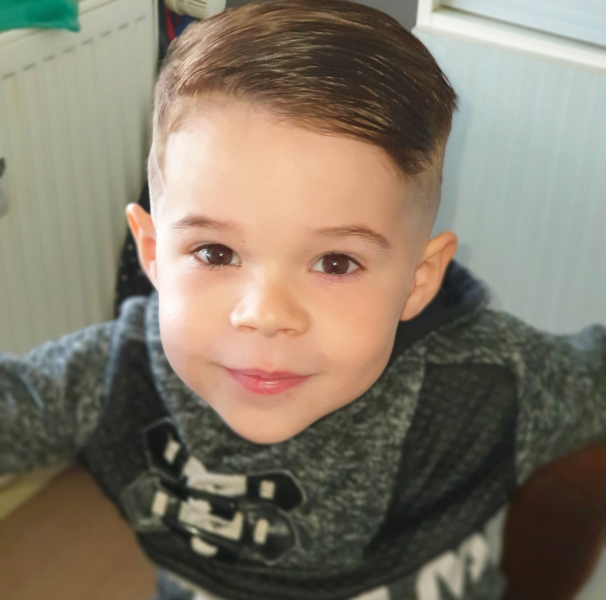 Marley participe au concours pour gagner de l'argent avec cette photo : cheek, chin, ear, eye, eyebrow, eyelash, forehead, hair, hairstyle, human_body, iris, jaw, joint, joy, mouth, neck, nose, person, shoulder, skin